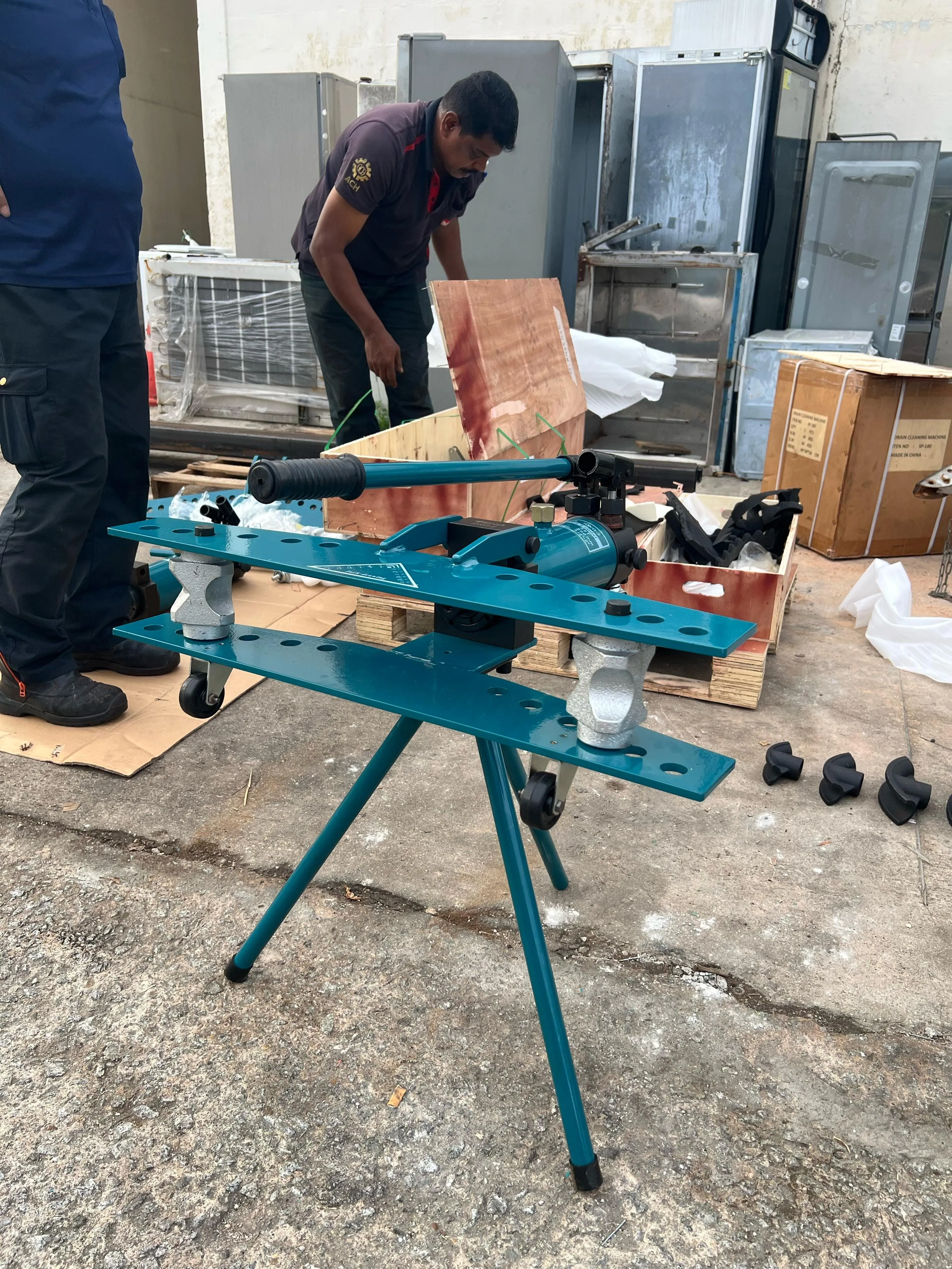 Aiko 1/2-2 Hydraulic Pipe Bender With Tripod | Model : PBD-SWG-2
