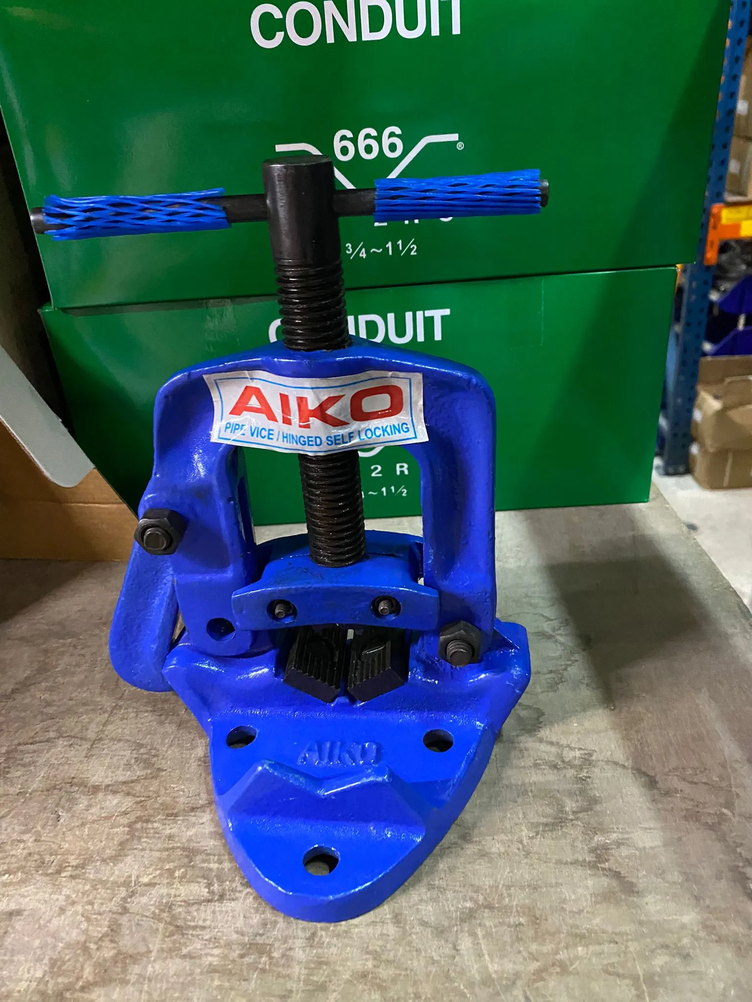 Aiko 2 Conduit Pipe Vise  | Model : VISE-CPB-A