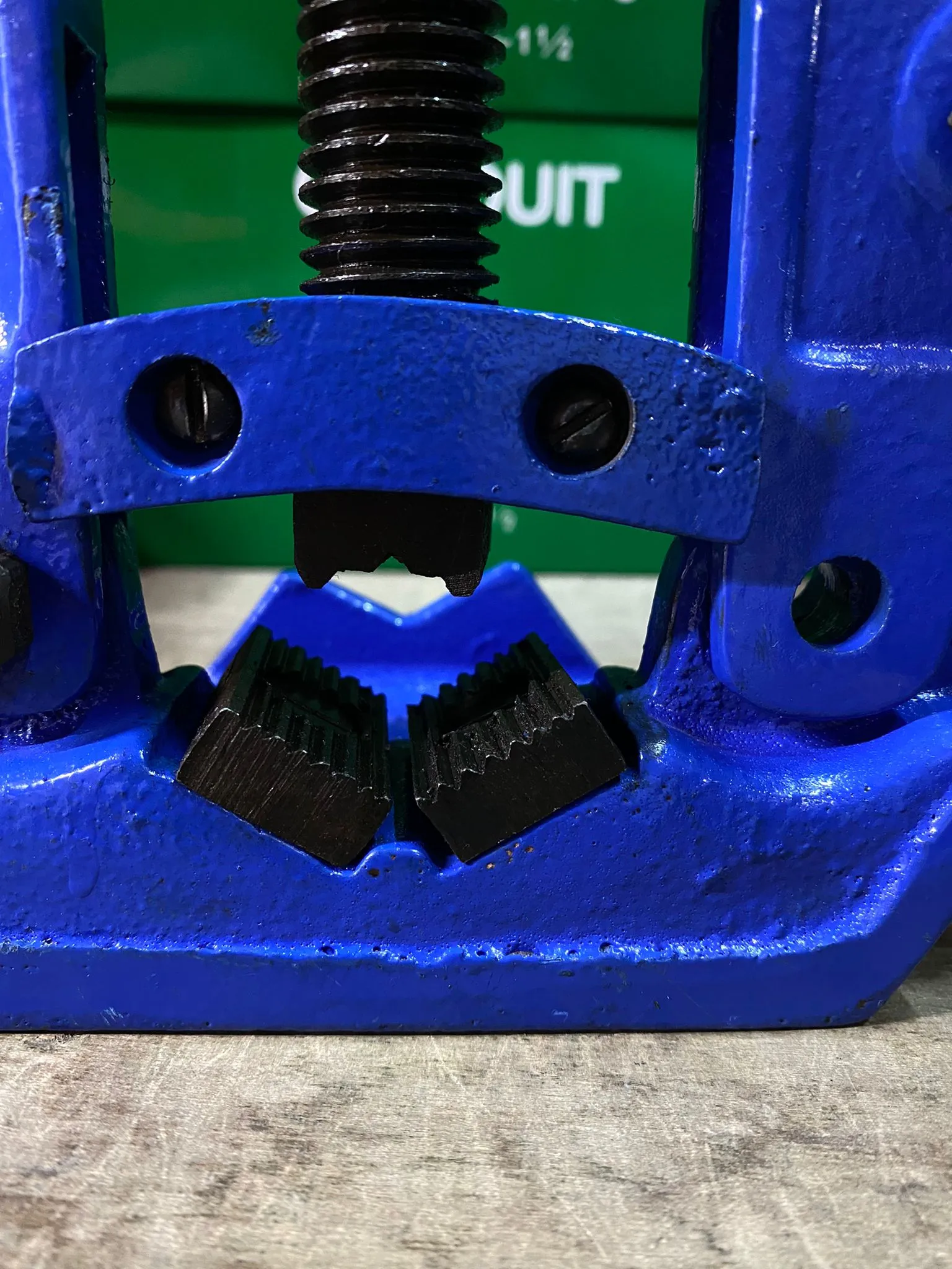 Aiko 2 Conduit Pipe Vise  | Model : VISE-CPB-A