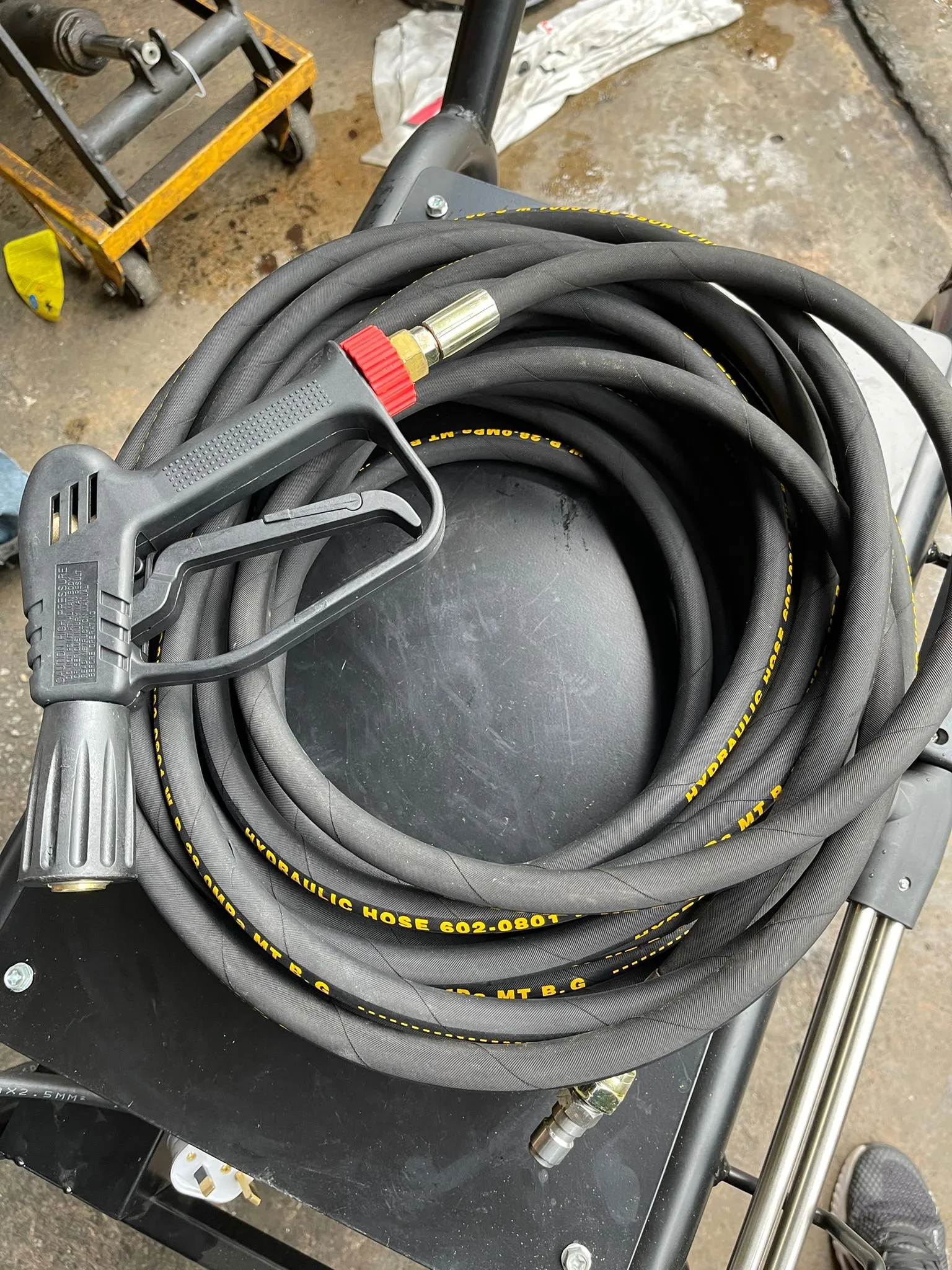 Aiko 240V Contractor Frame High Pressure Cleaner Come With 20m Hose| Model : HPW-BNC301-2.2S4