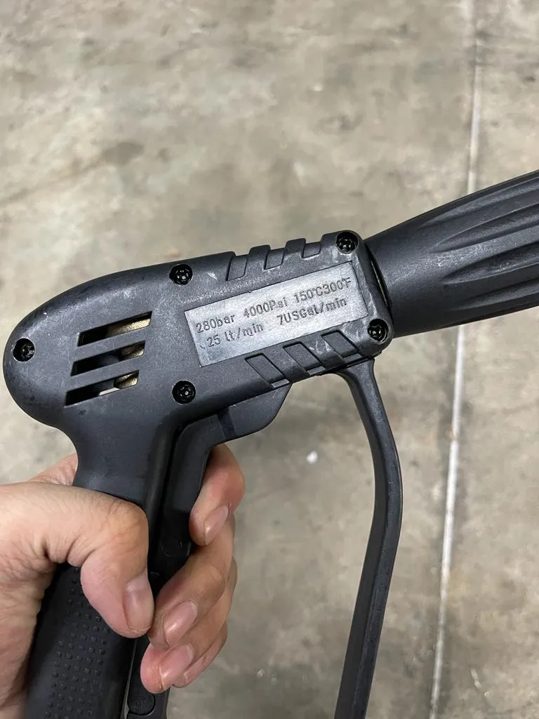 Aiko 4-stroke . 9hp Gasoline Engine 200bar High Pressure Washer Come with 10m Pressure Hose & Gun | Model : HPW-3WZ-2900GFB