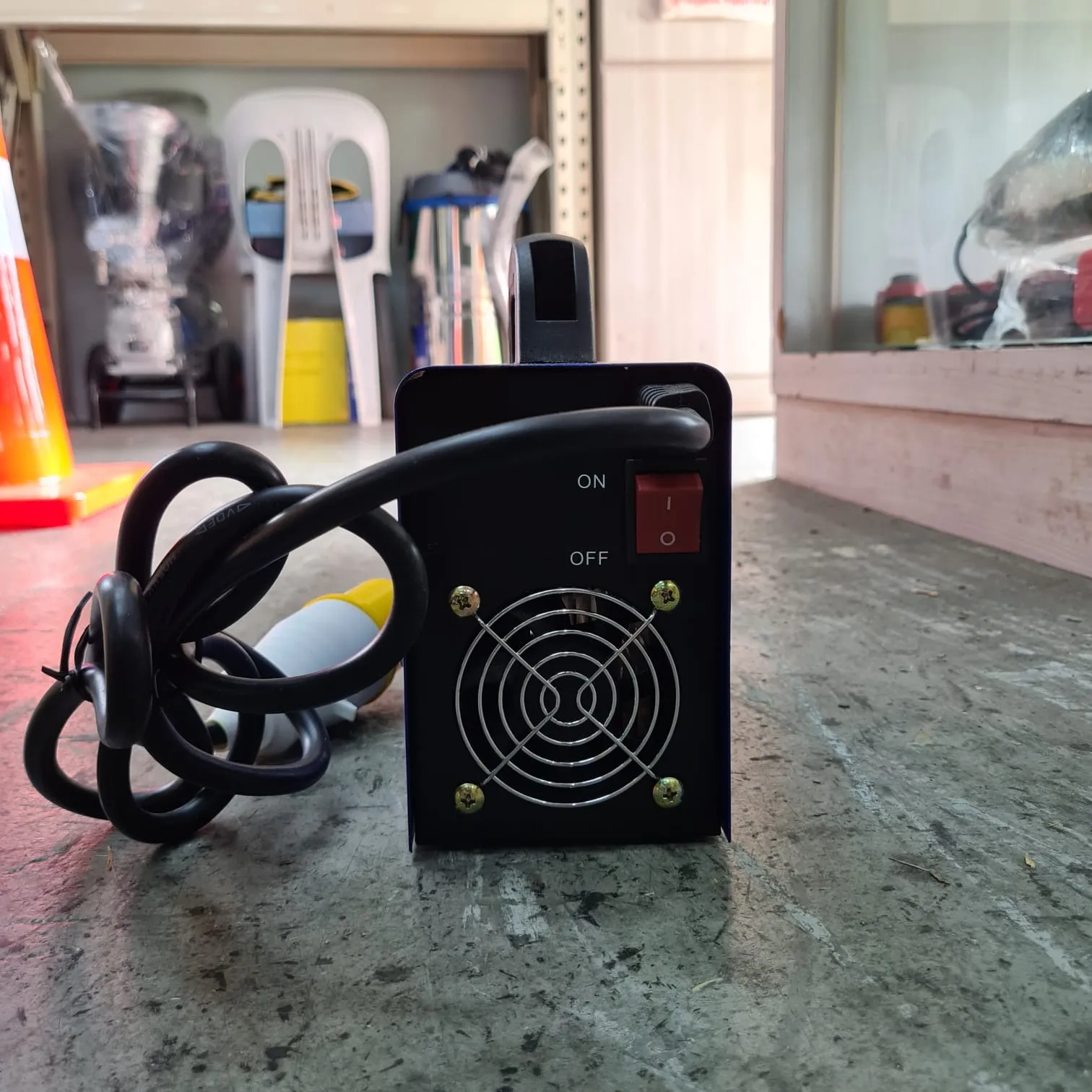 Aiko Arc200 110V Welder C/W 3M Welding Cable   3M Earth Cable | Model : W-ARC225-110V