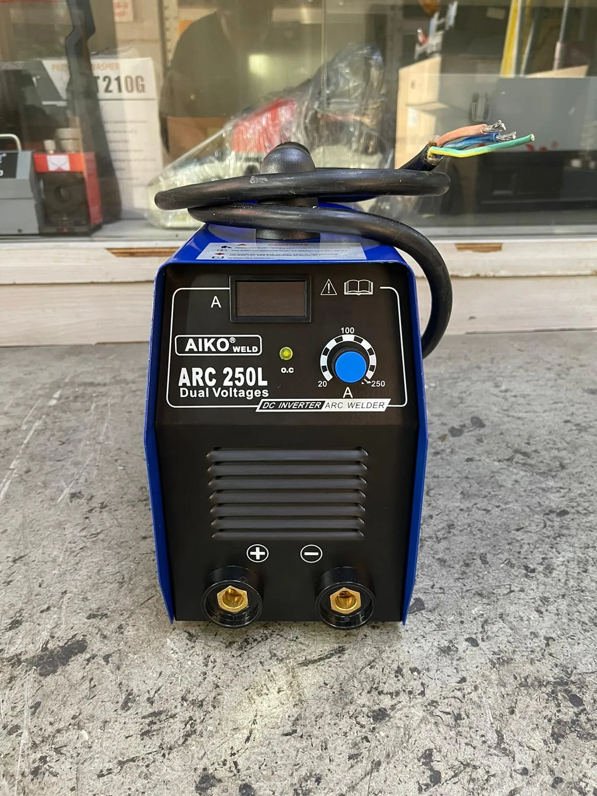Aiko Arc250L 110V/220V Dual Welder 3M Welding Cable 3M Earth Cable  | Model : W-ARC250L