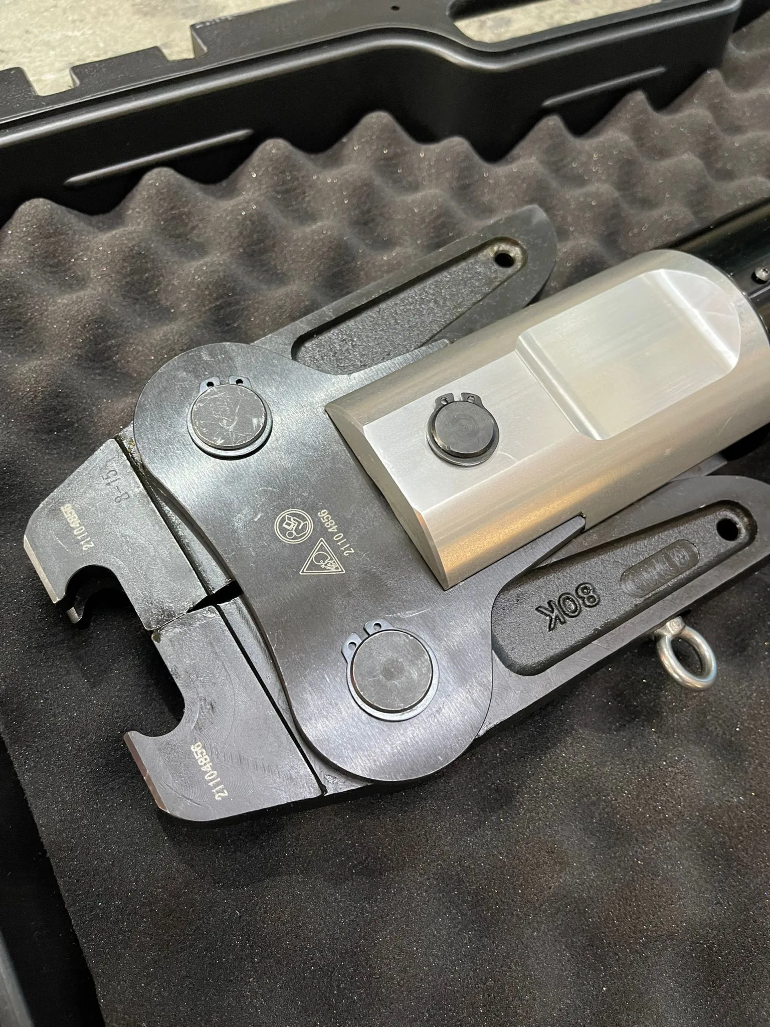 Aiko Battery Ss Pipe Clamp Tool (2-1/2-4)  | Model : ED-60100