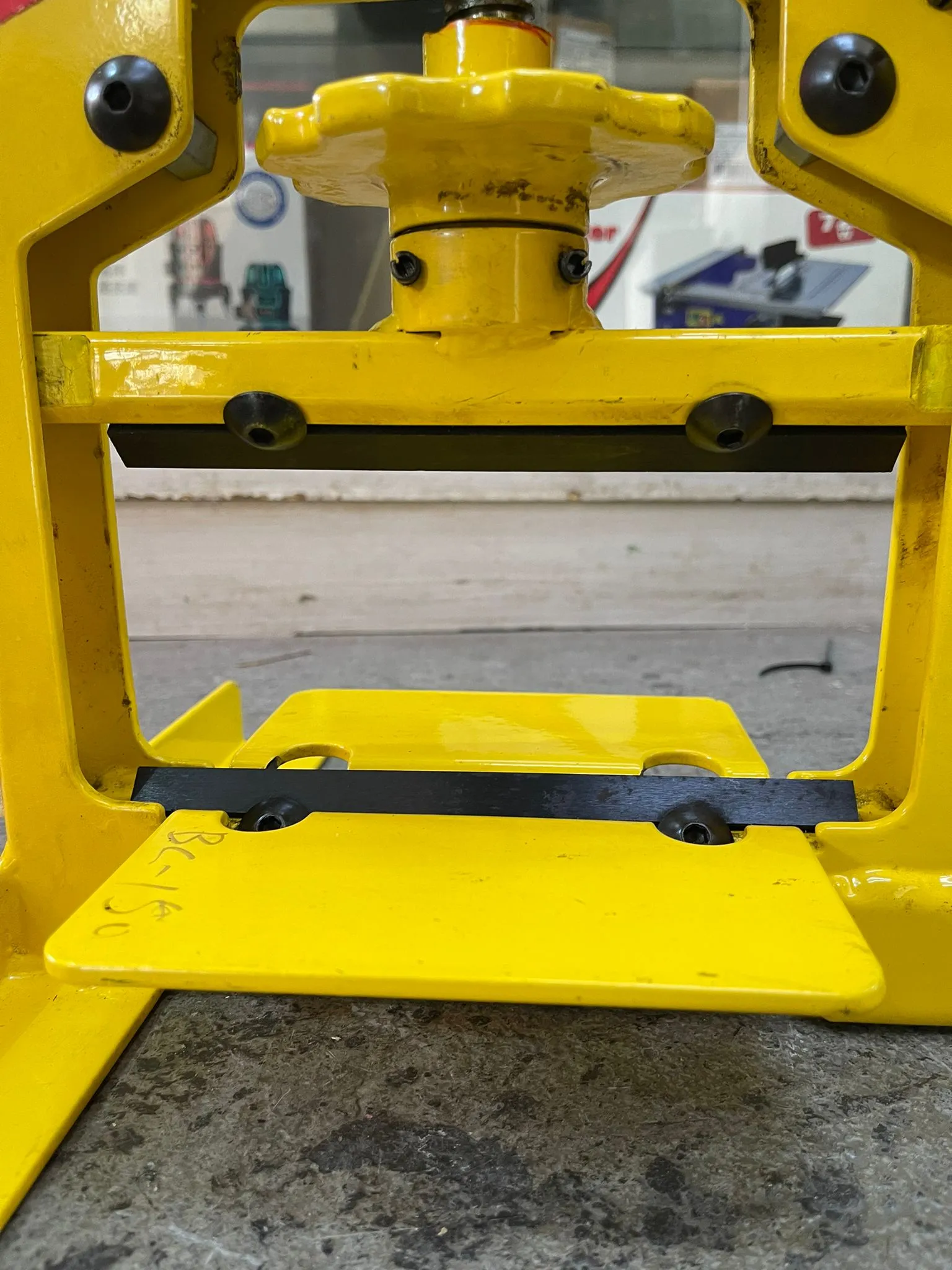 Aiko BC-150 Brick Cutter | Model : BC-150