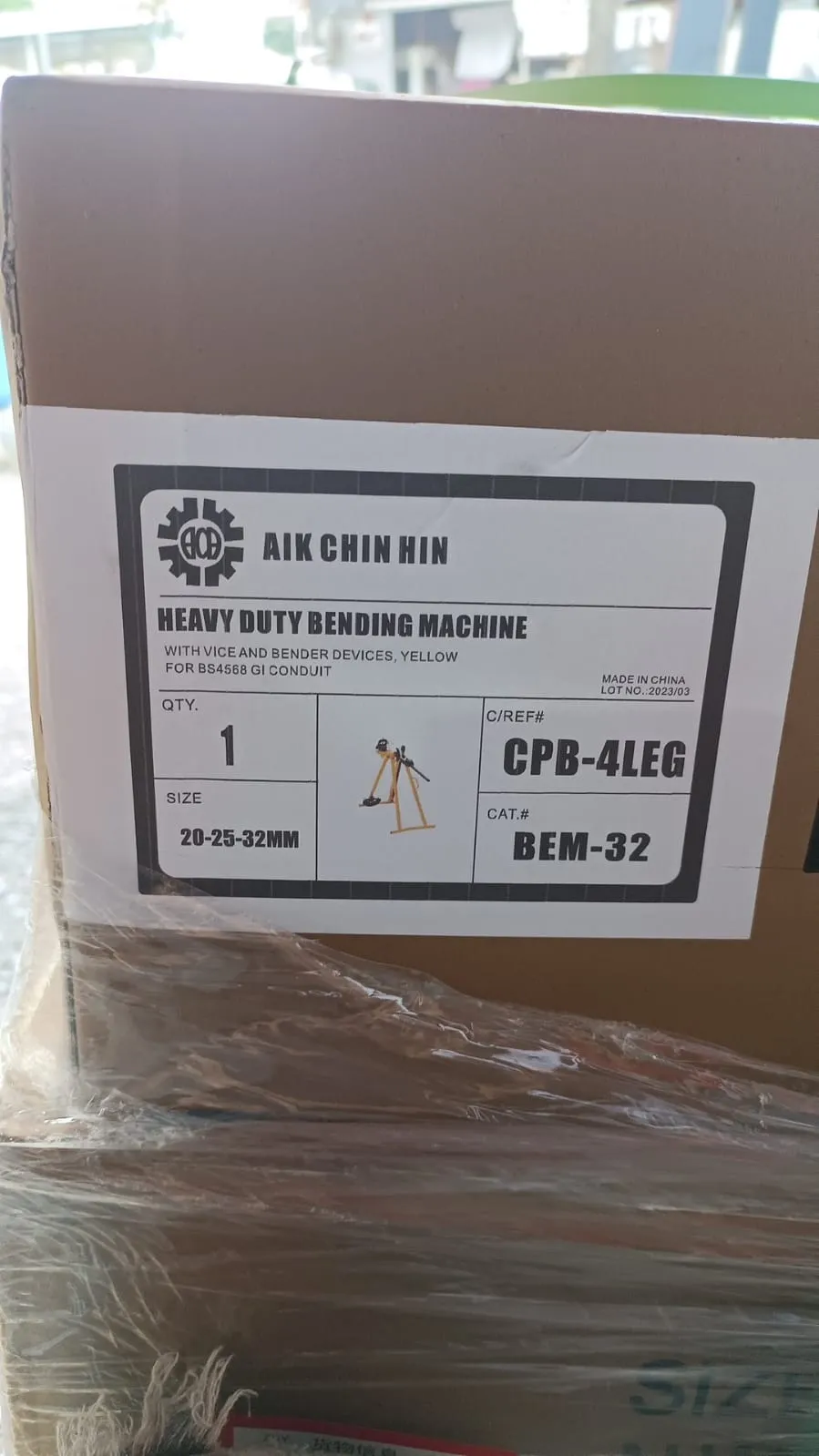 Aiko Conduit Pipe Bender 4 Leg Yellow Size 20mm & 25mm Comes With Vise | Model : HDBM202532