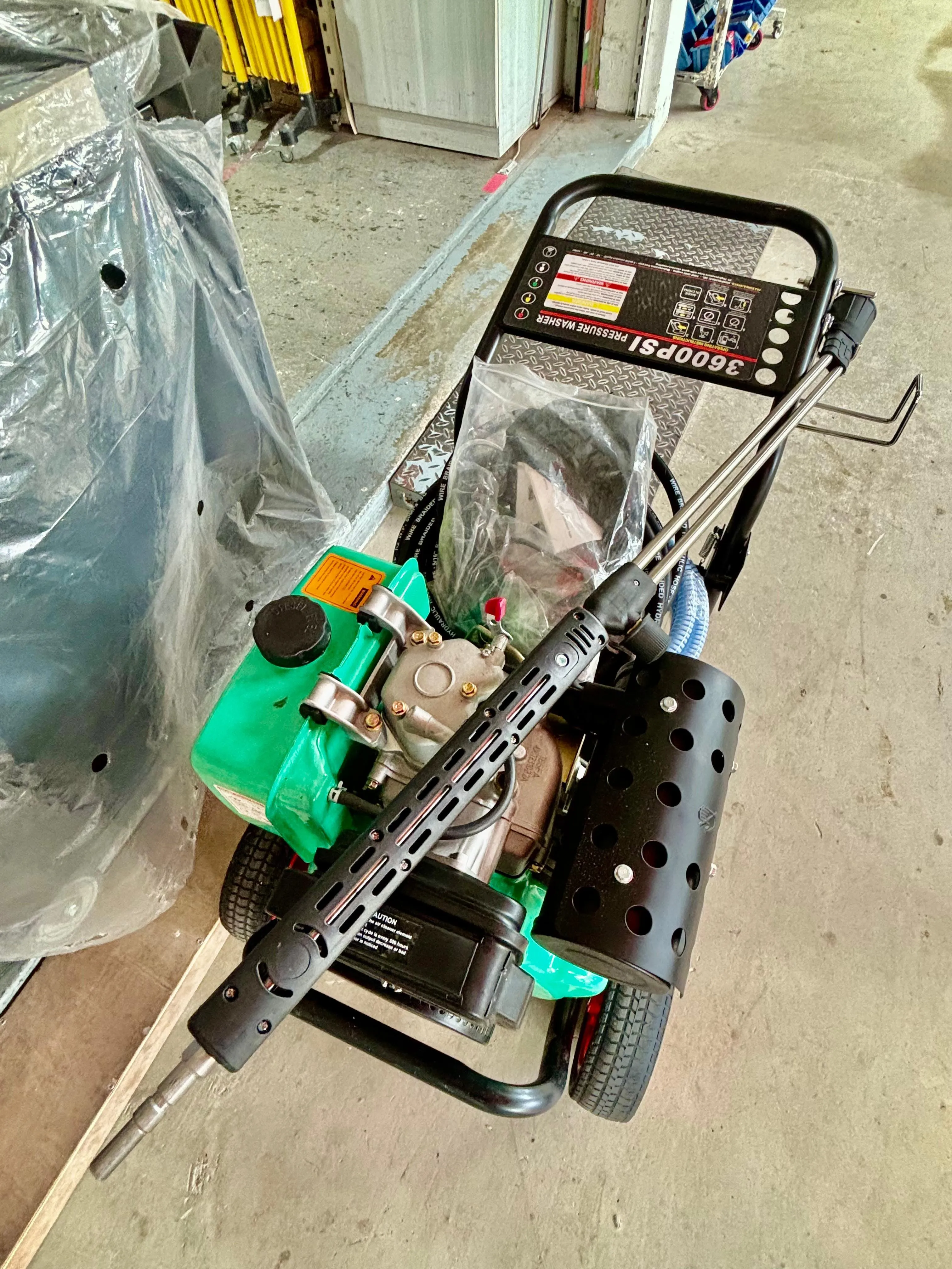 Aiko Diesel Engine 250Bar 10HP High Pressure Washer Pump C/W 10m Pressure Hose & Gun (Electric Start) | Model : HPW-EI-3600DF