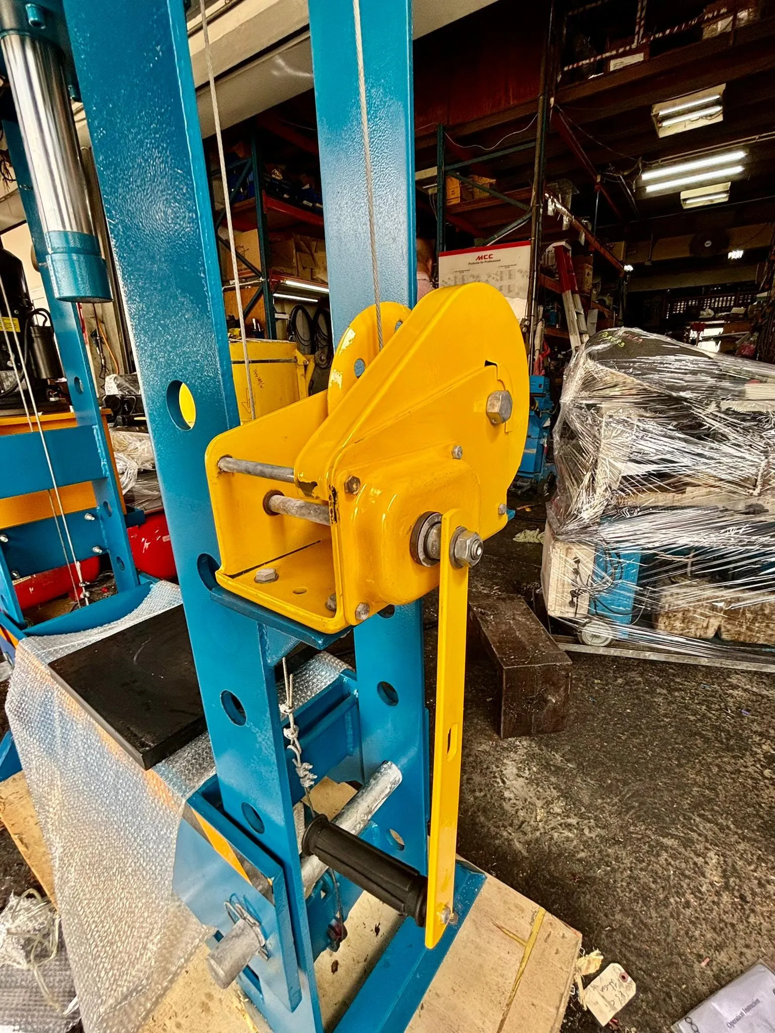 Aiko DYYL-50H 380V 50 Tons Electric Hydraulic Shop Press With Hand Winch Lifter | Model : DYYL-50H-3-YM