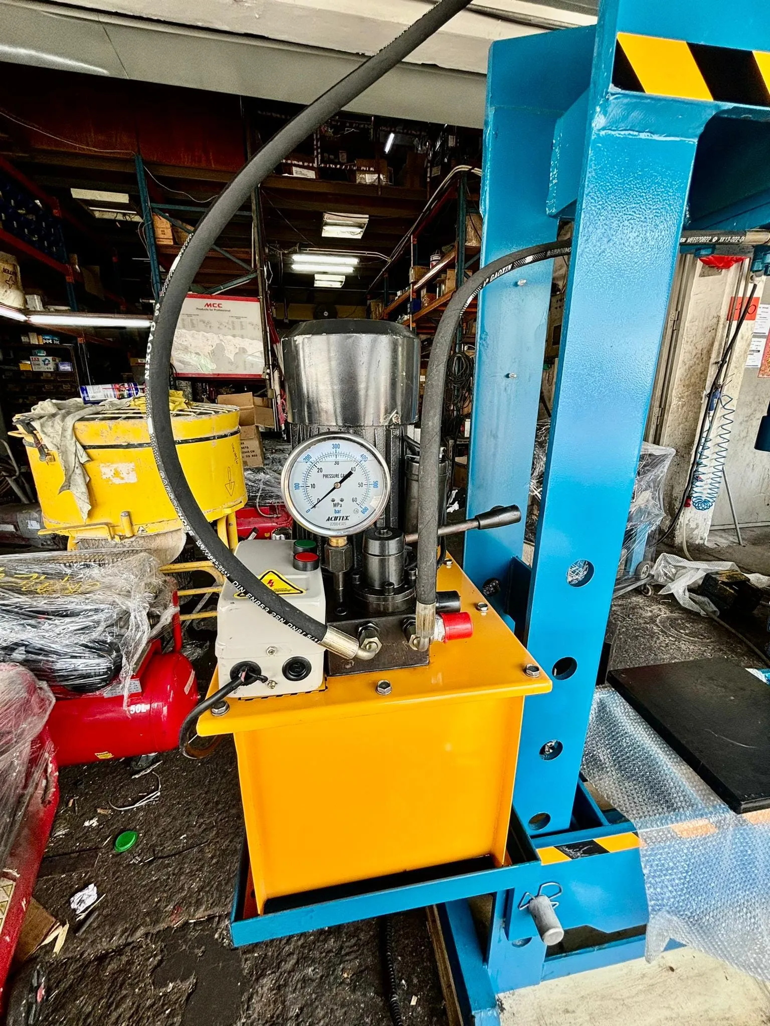 Aiko DYYL-50H 380V 50 Tons Electric Hydraulic Shop Press With Hand Winch Lifter | Model : DYYL-50H-3-YM