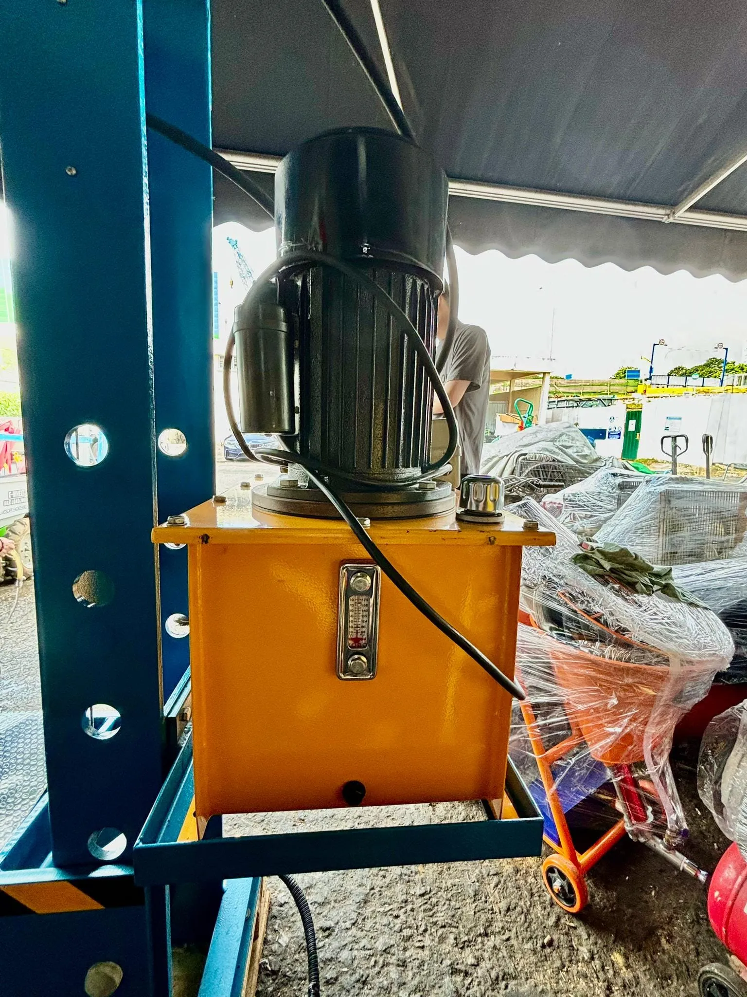 Aiko DYYL-50H 380V 50 Tons Electric Hydraulic Shop Press With Hand Winch Lifter | Model : DYYL-50H-3-YM