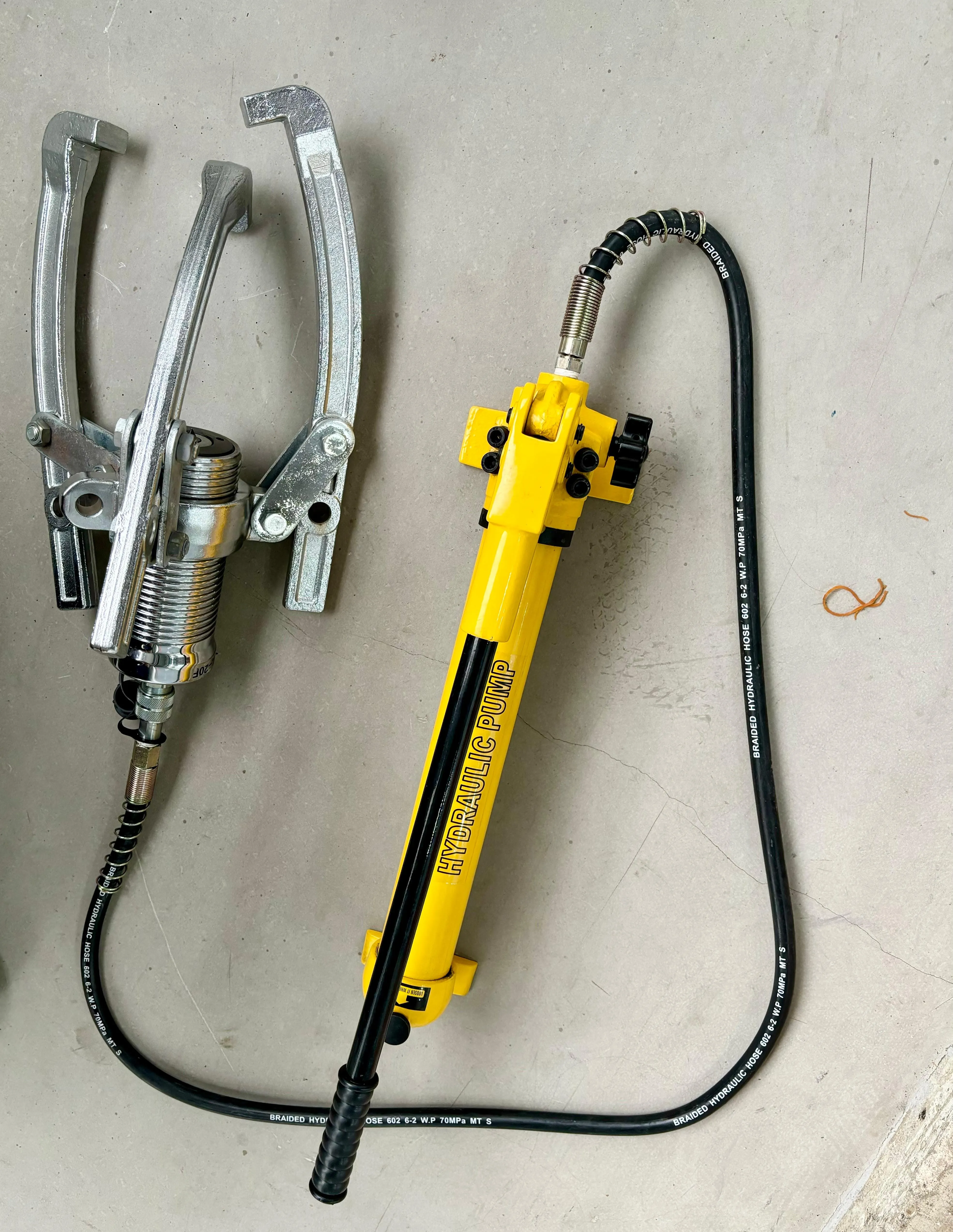 Aiko Hydraulic Puller HHL-20F W/O Pump | Model : HHL-20F