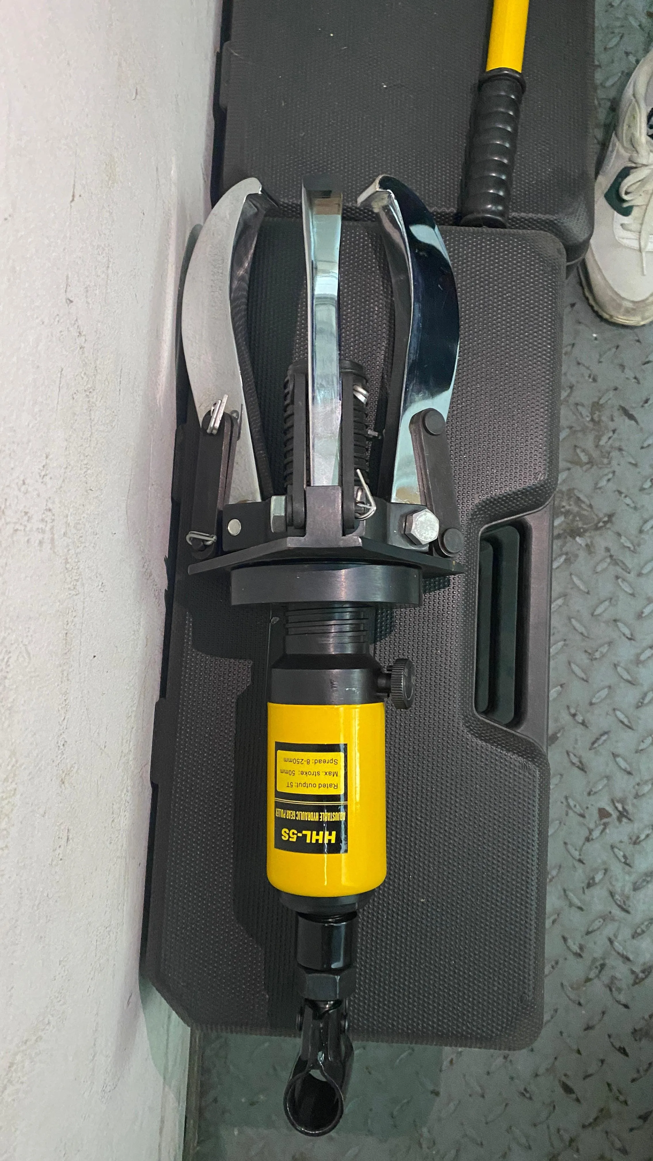 Aiko Hydraulic Puller HHL-5S | Model : HHL-5S