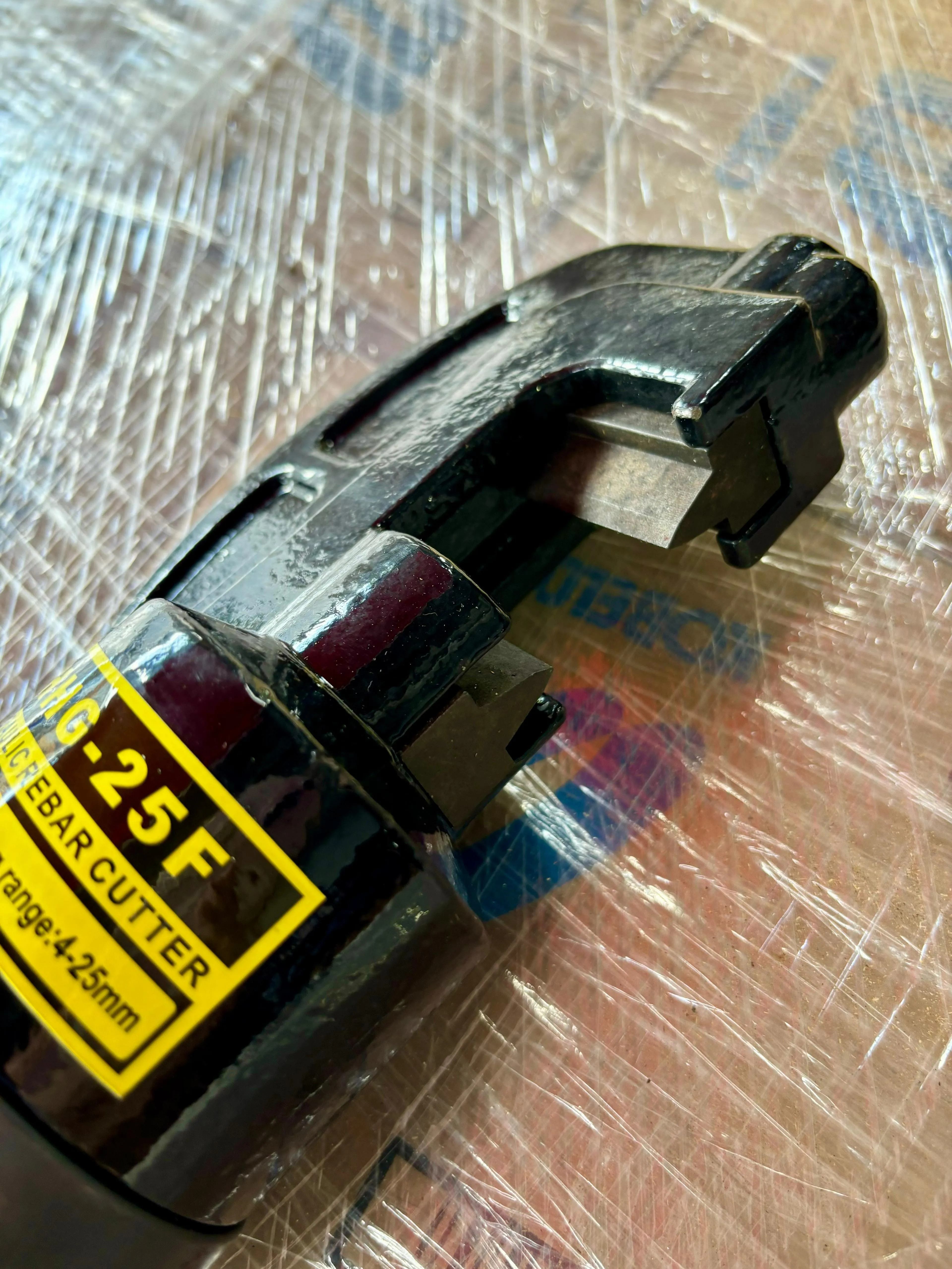 Aiko Hydraulic Rebar Cutter | Model : RBB-HHG-25F