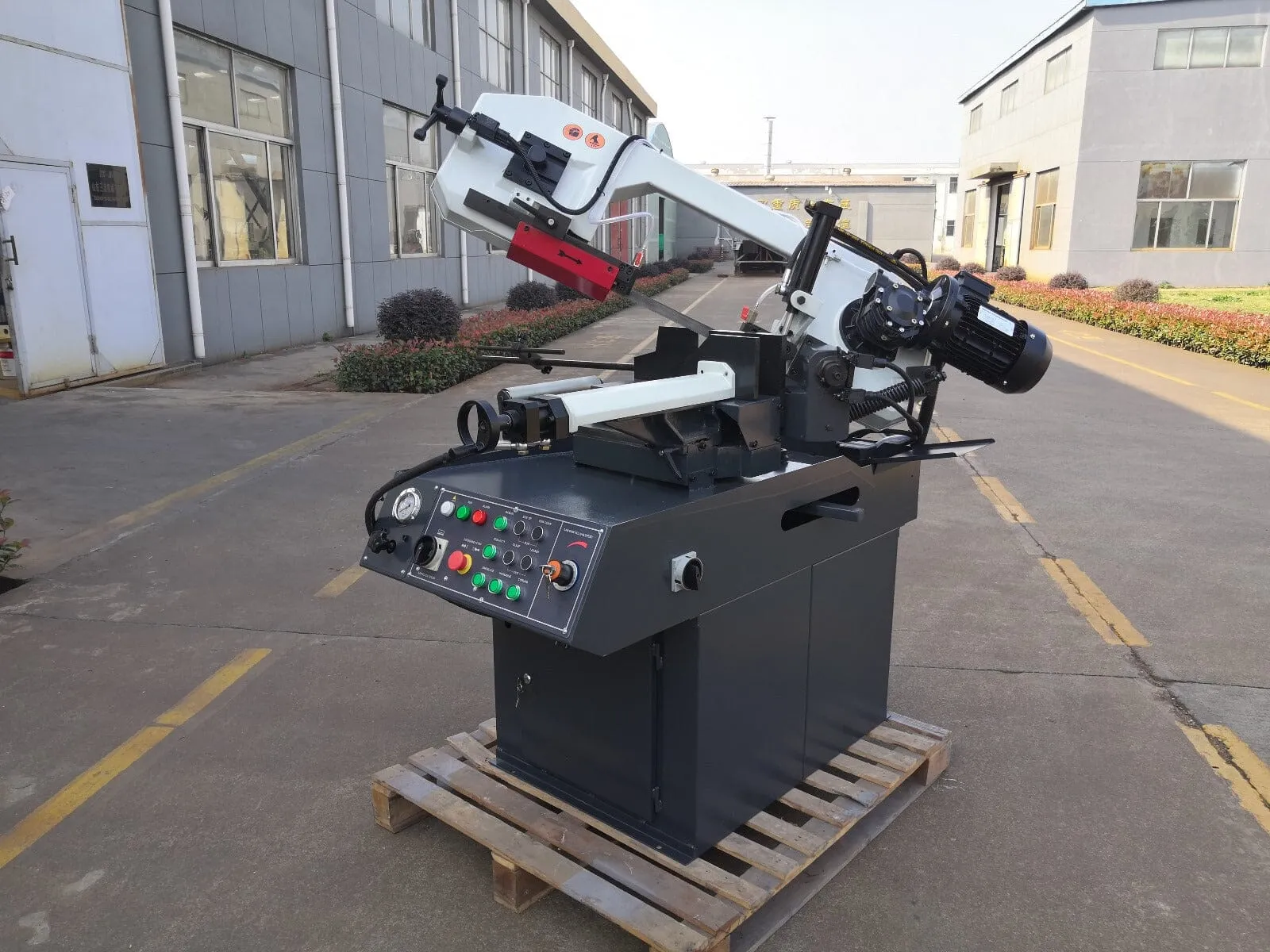 Aiko Metal Bandsaw Machine 12 #BS-315GF | Model: BSM-BS315GF