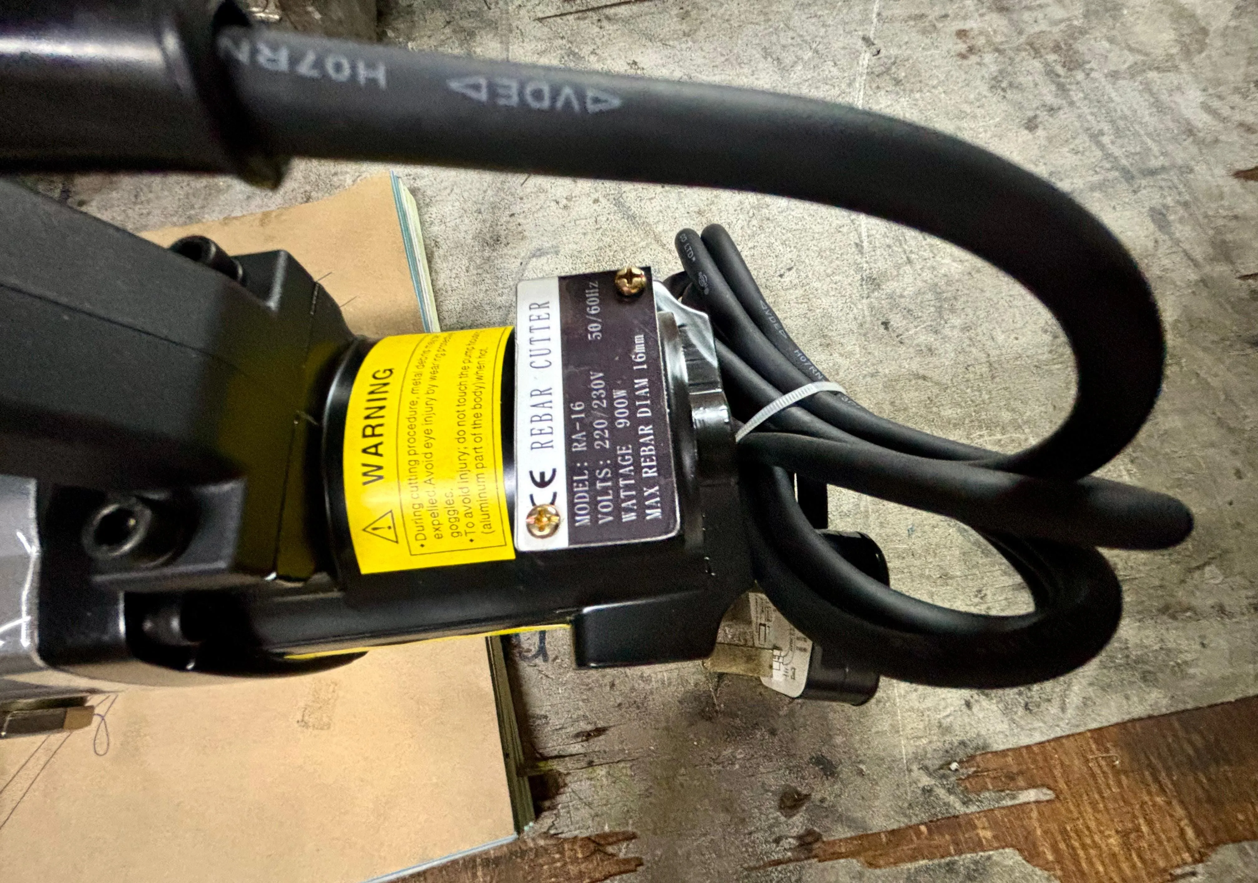 Aiko Portable Rebar Cutter Up to 16mm (Aluminum) #RA-16 | Model : RBB-RA16