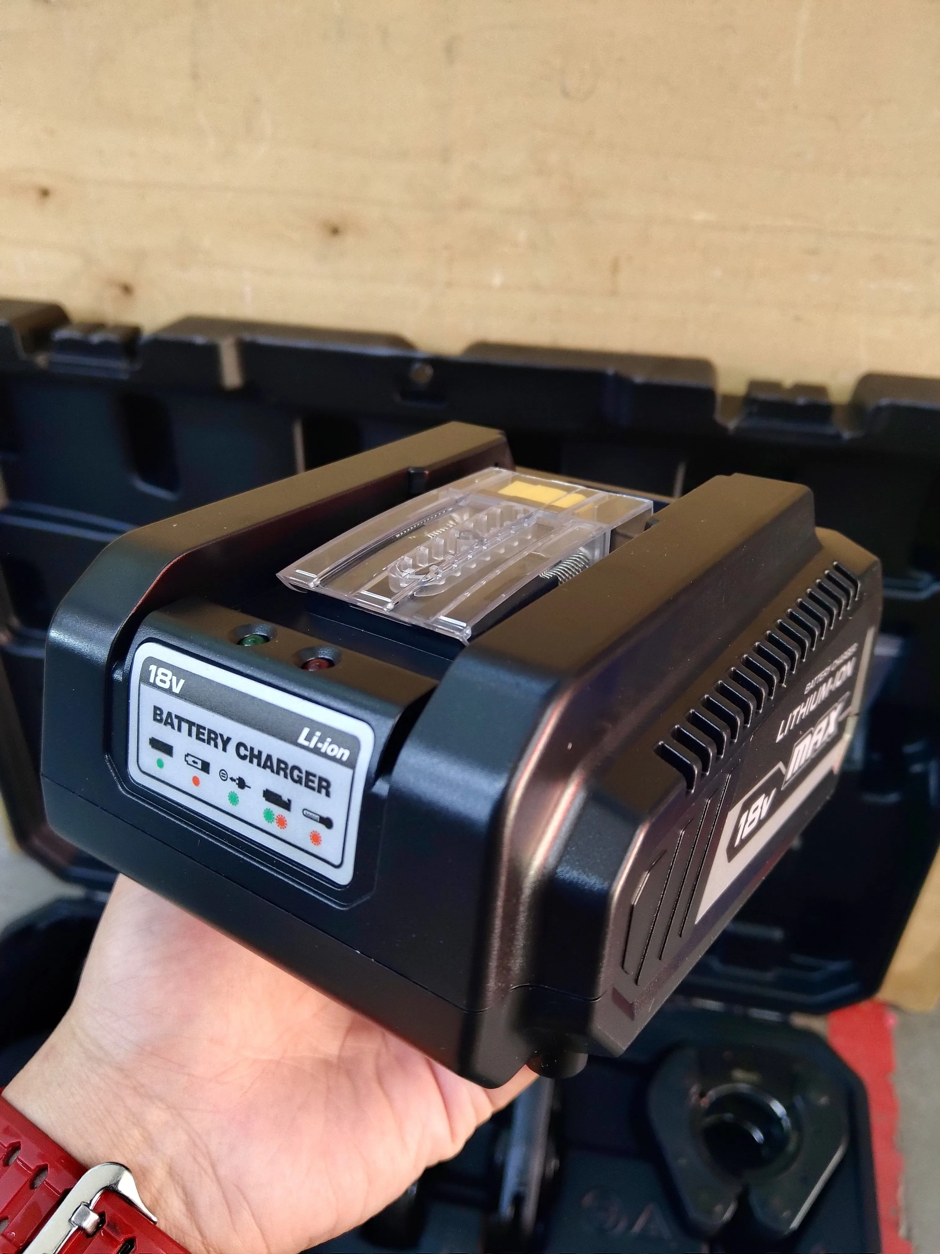 Aiko PZ-3240 Stainless Steel Pipe Crimping Tool Clamper M Type Jaw Battery 18V | Model: PZ-3240 JAW