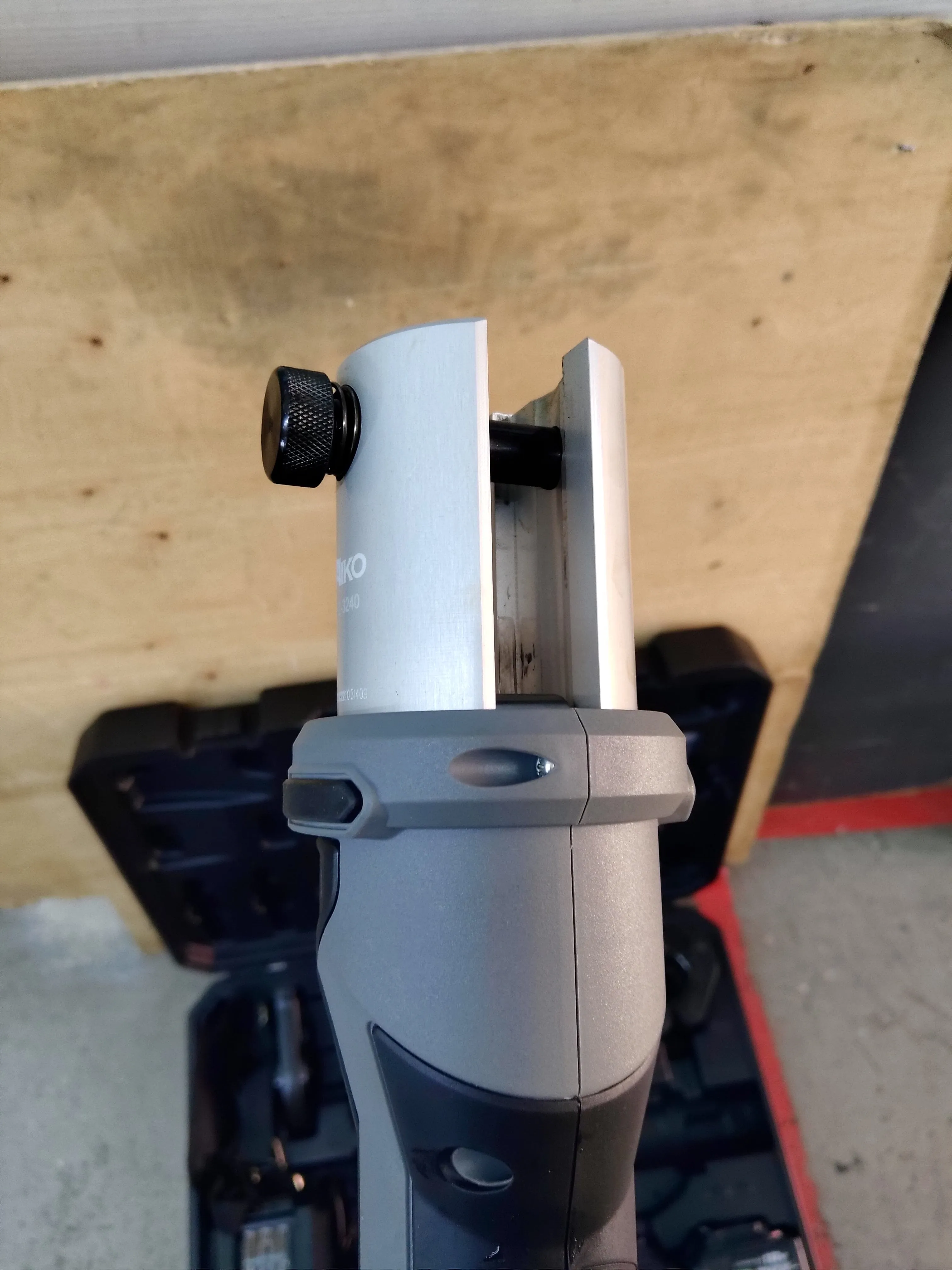 Aiko PZ-3240 Stainless Steel Pipe Crimping Tool Clamper M Type Jaw Battery 18V | Model: PZ-3240 JAW