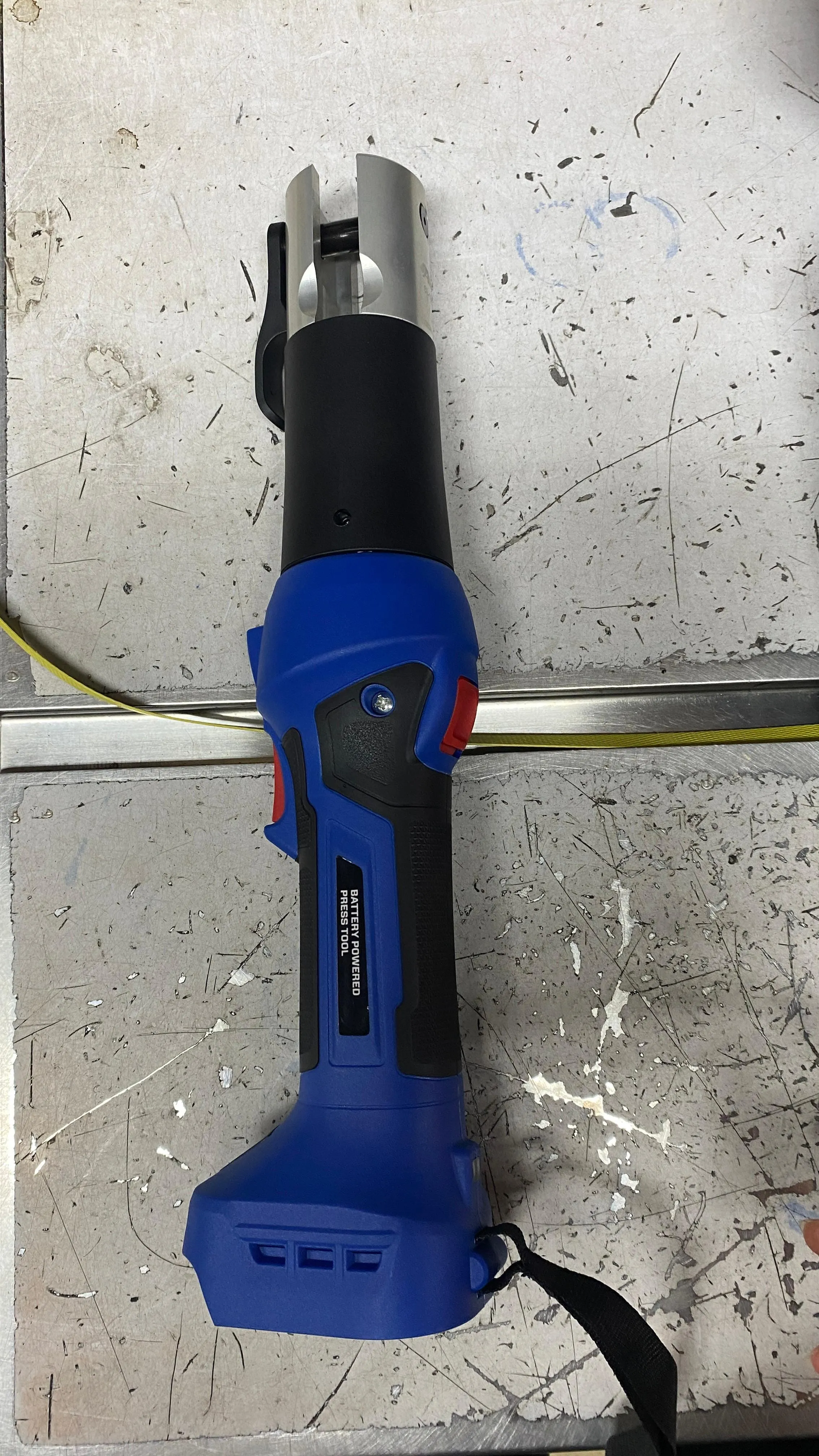 Aiko SS Battery 18V Pipe Clamper C/W Jaw M Type 15/22/28 360 Degree Turn | Model: SL-1930 JAW