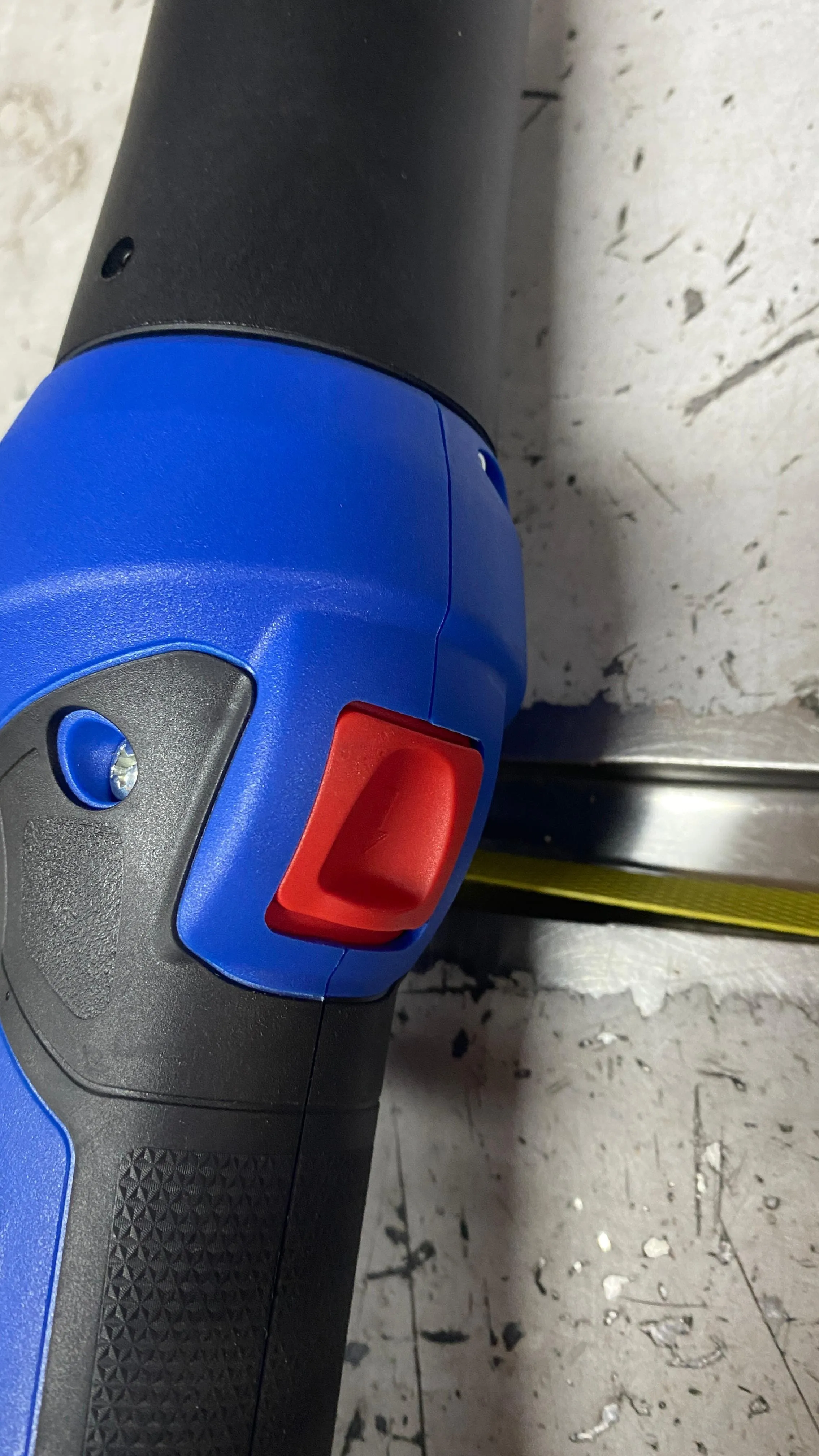 Aiko SS Battery 18V Pipe Clamper C/W Jaw M Type 15/22/28 360 Degree Turn | Model: SL-1930 JAW