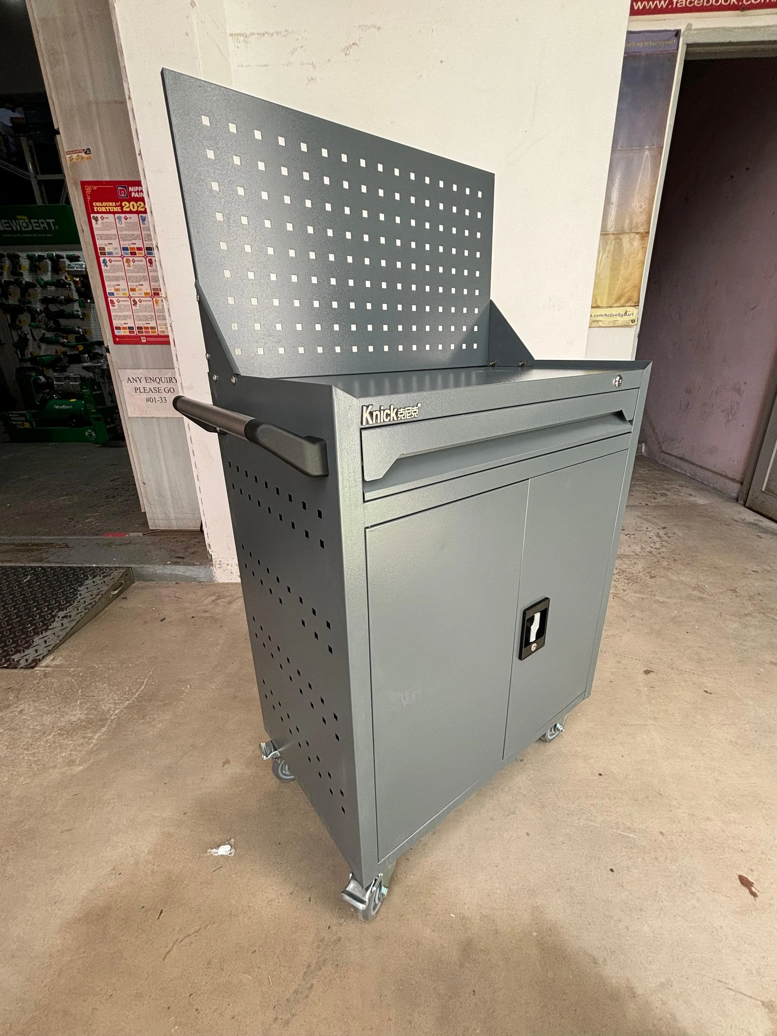 Aiko Tools Trolley with 1 Drawer and Tool Panel - Empty | Model : TB-XG-1D-TRL