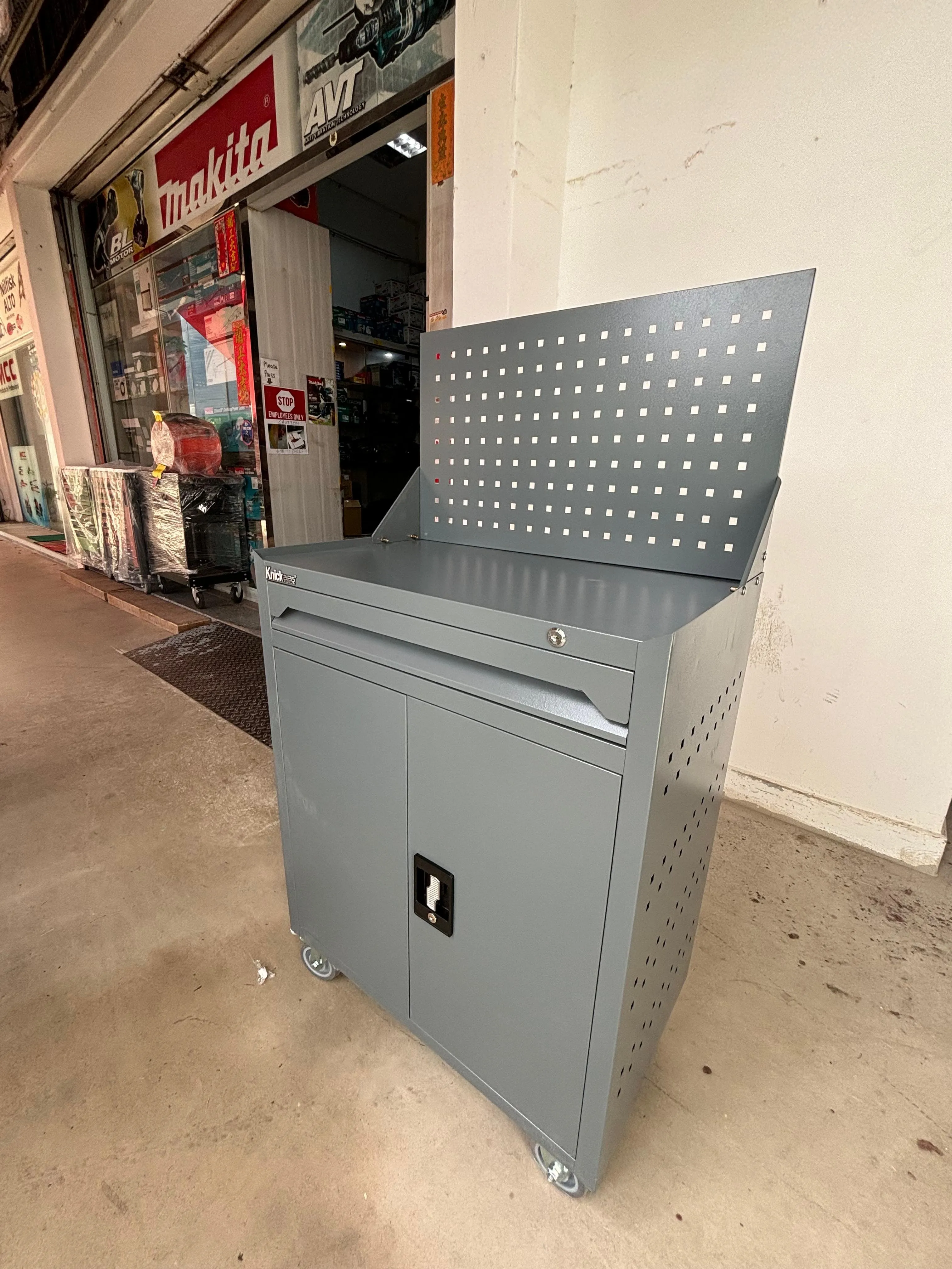 Aiko Tools Trolley with 1 Drawer and Tool Panel - Empty | Model : TB-XG-1D-TRL