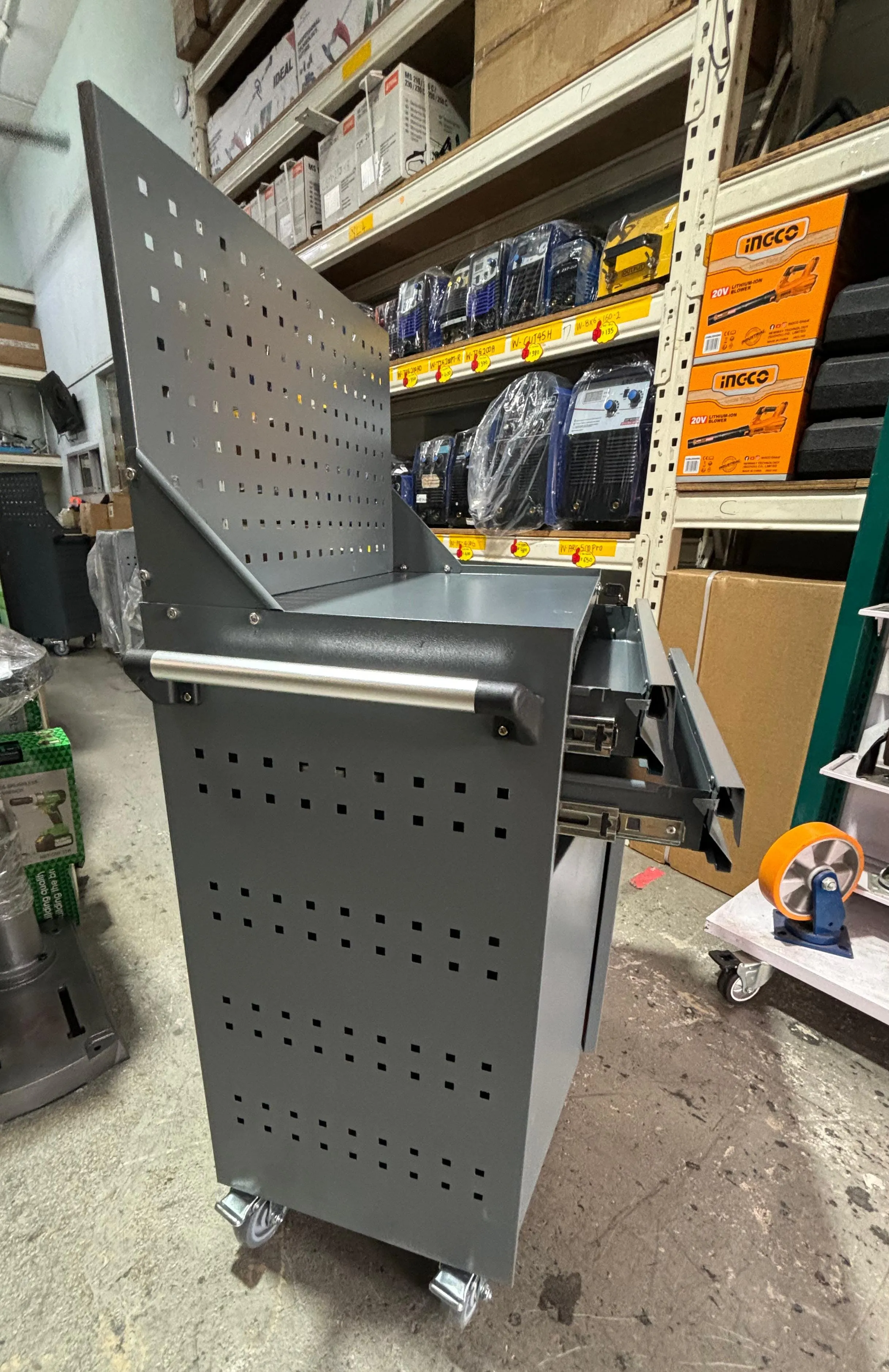 Aiko Tools Trolley with 2 Drawer and Tool Panel - Empty | Model : TB-XG-2D-TRL