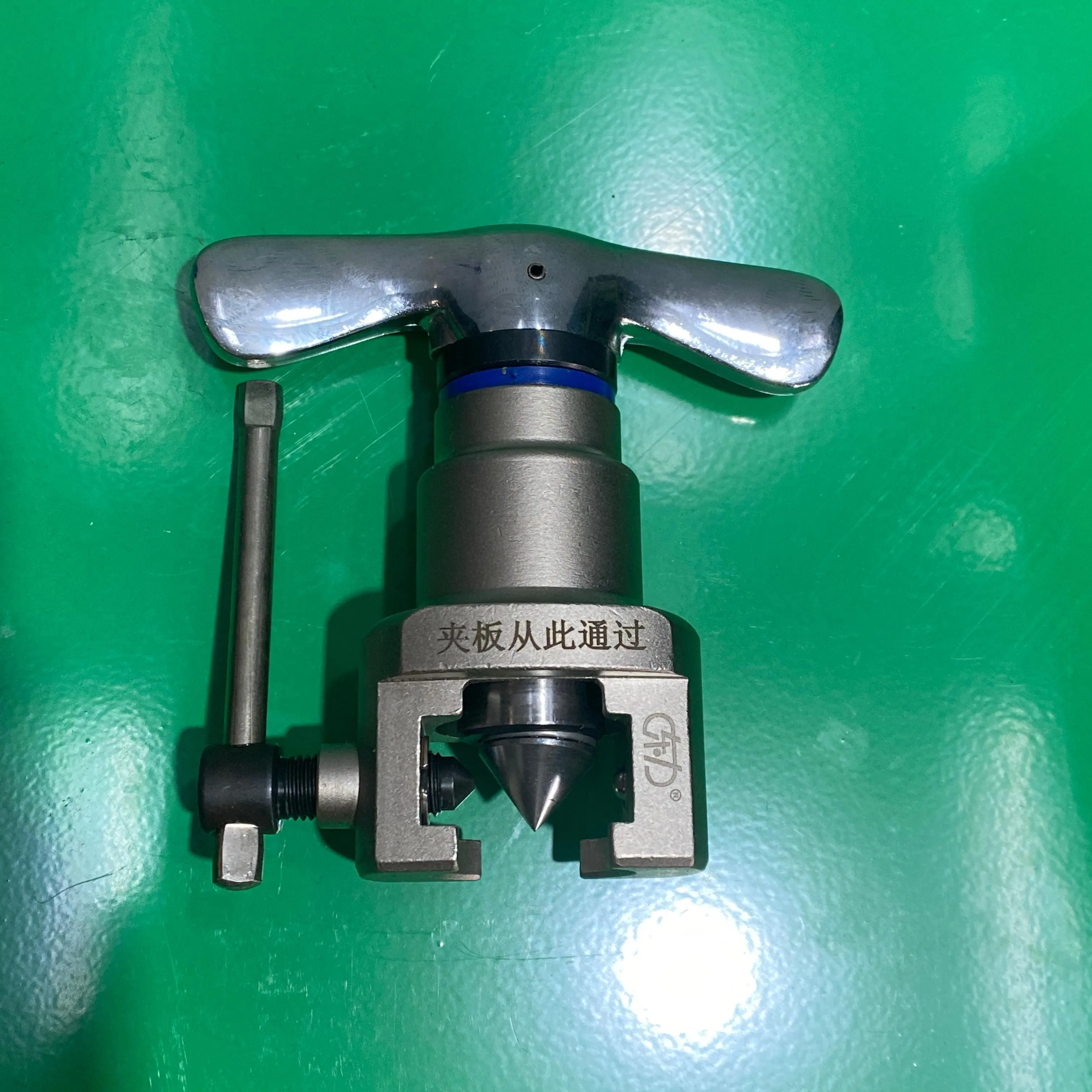 Aiko Tube Flaring and Cutting Tool - Cutter 6-19mm (1/4-3/4) #CT-809 | Model:TC-CT809