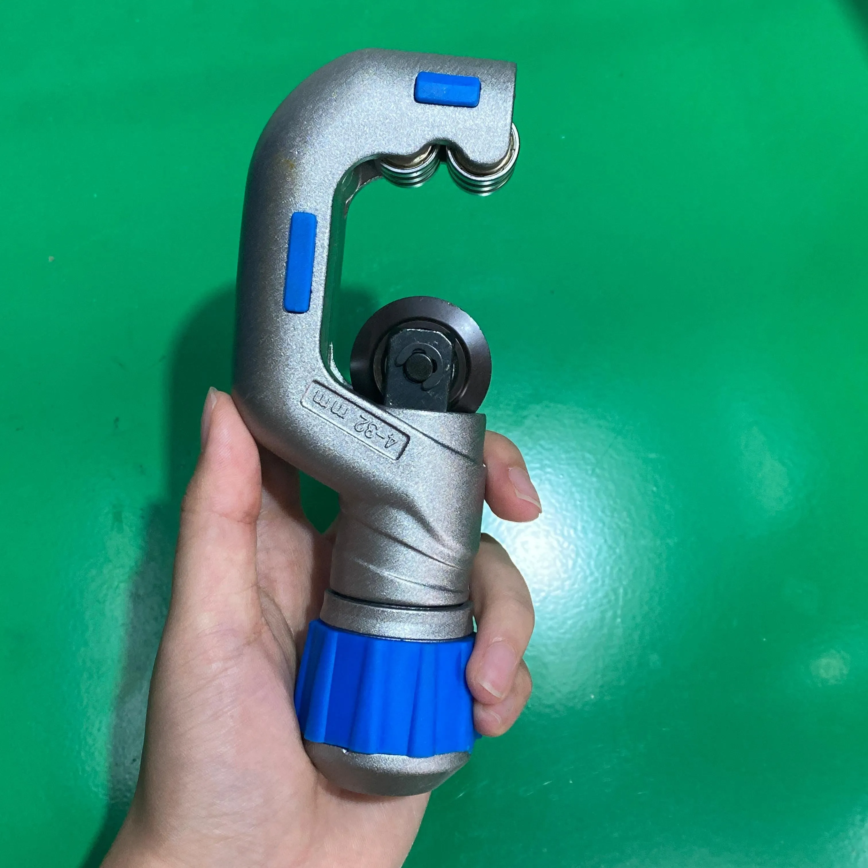 Aiko Tube Flaring and Cutting Tool - Cutter 6-19mm (1/4-3/4) #CT-809 | Model:TC-CT809