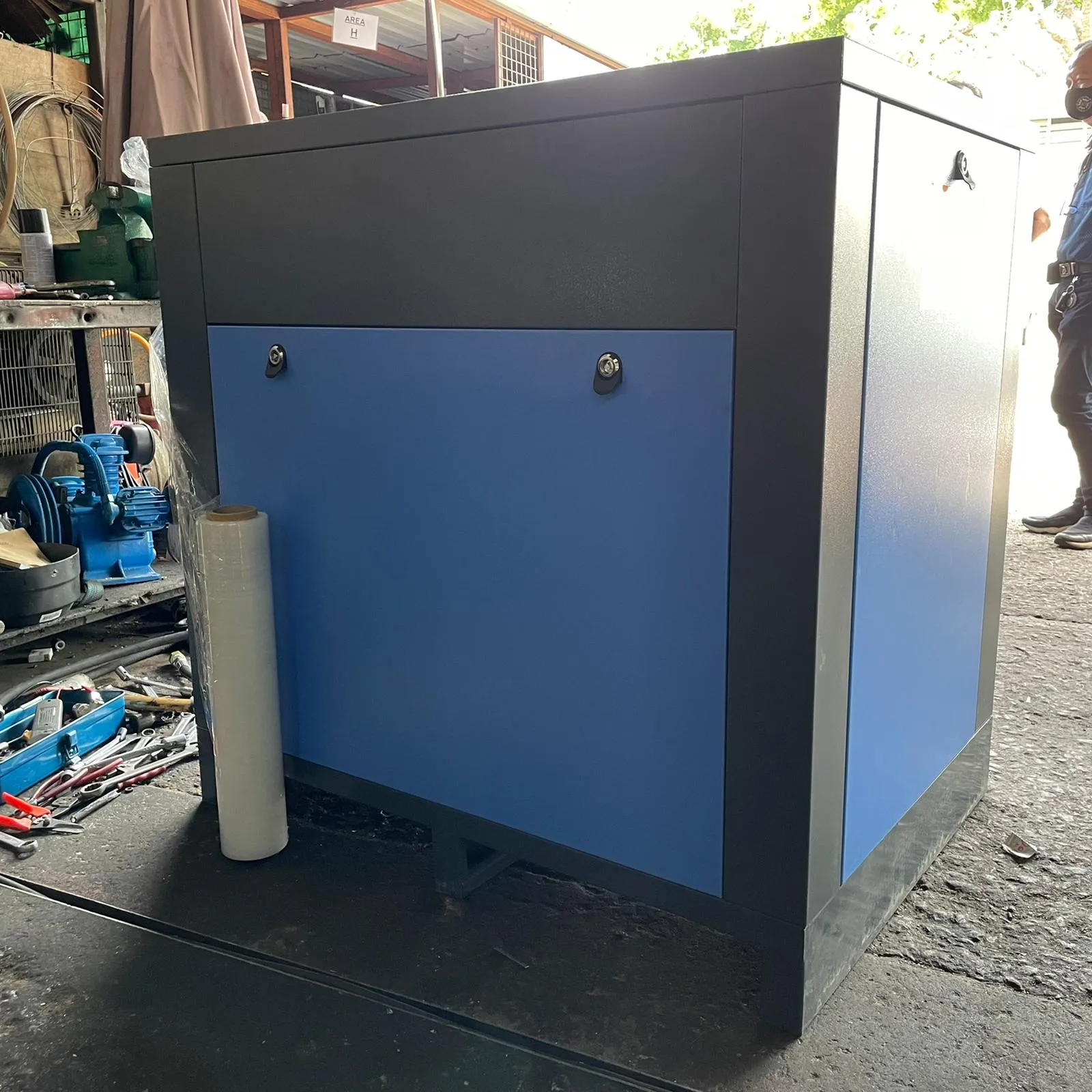 Airstrong ASPM20HP Rotary Inverter Screw Air Compressor with 415V. 20Hp. 10 Bar | Model : ASPM20HP