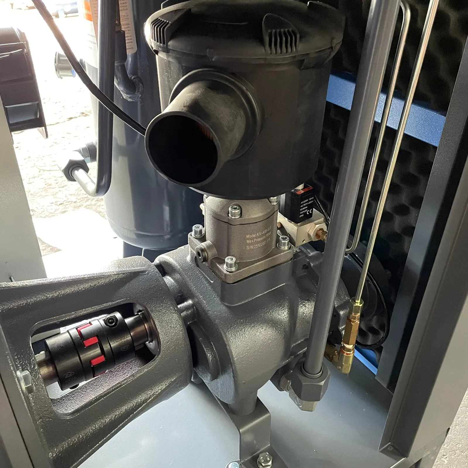 Airstrong ASPM20HP Rotary Inverter Screw Air Compressor with 415V. 20Hp. 10 Bar | Model : ASPM20HP