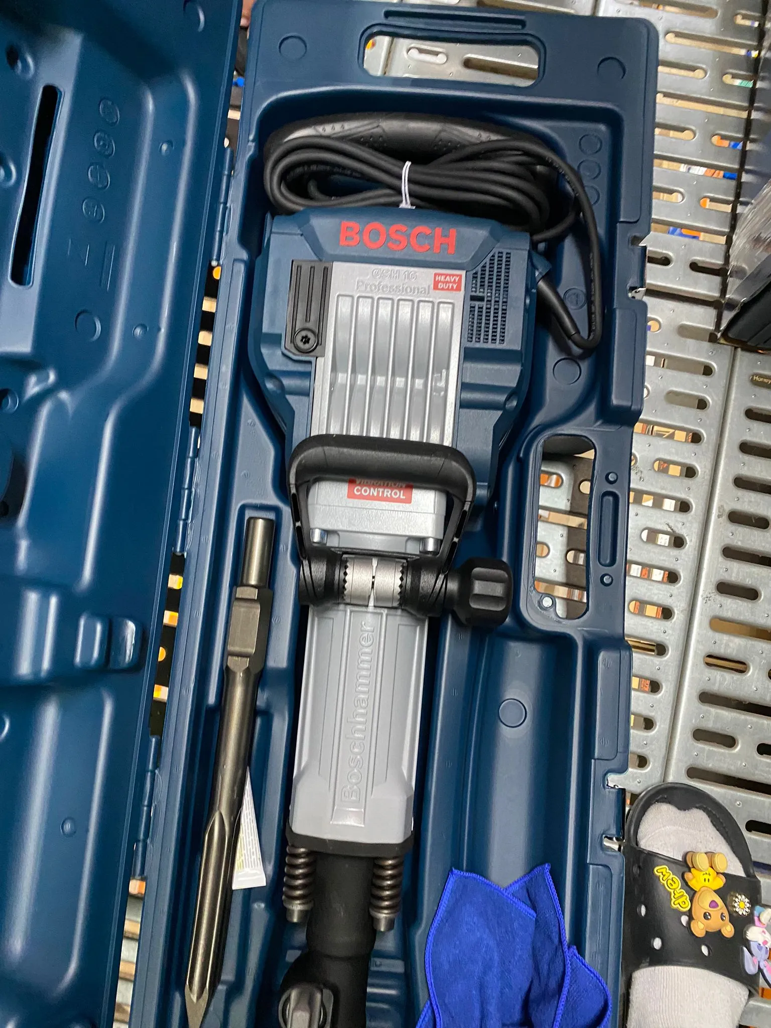 BOSCH Demolition Hammer (Breaker) | Model : B-GSH16-30