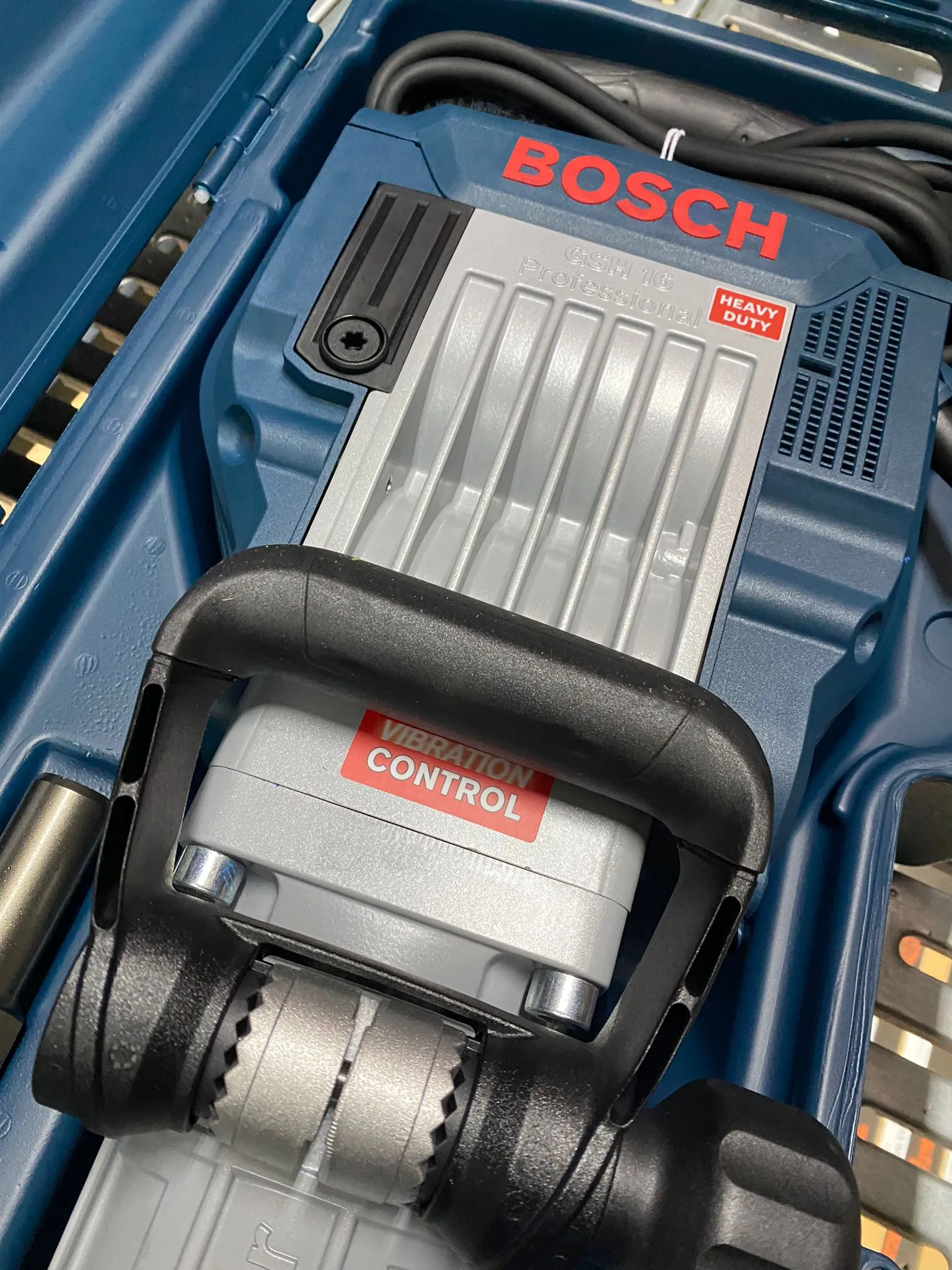 BOSCH Demolition Hammer (Breaker) | Model : B-GSH16-30