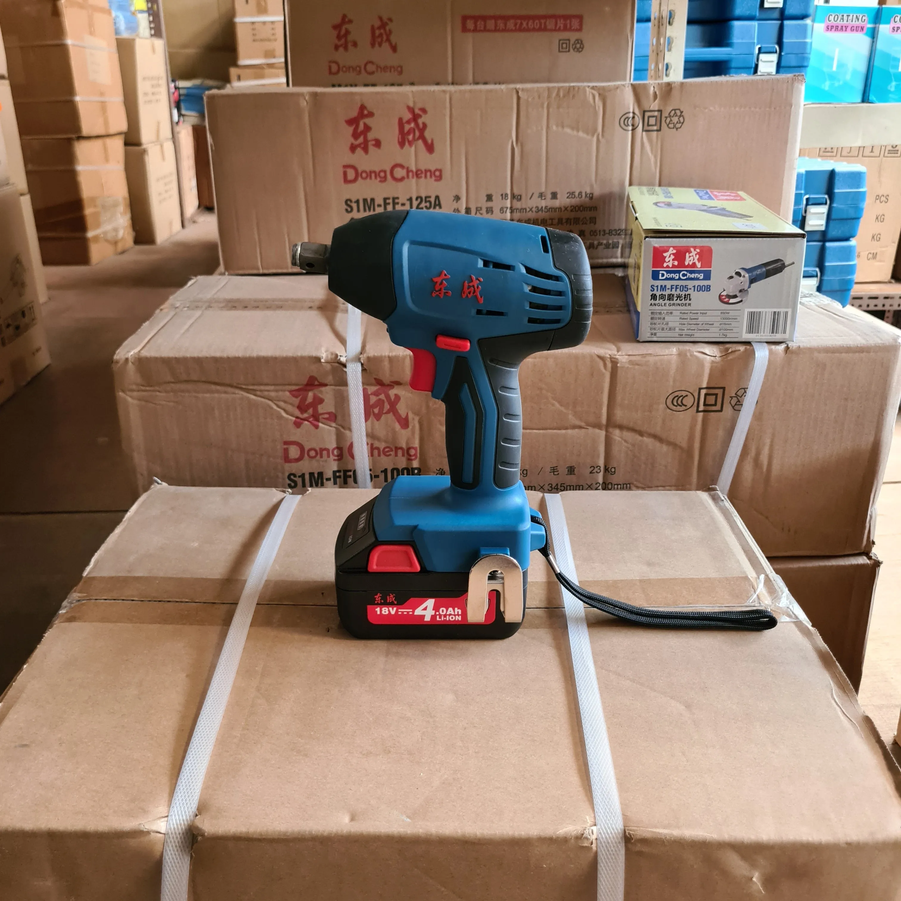 Dong Cheng 18V 4.0Ah 1/2 Cordless Impact Wrench (NO WARRANTY) | Model : D-DCPB16