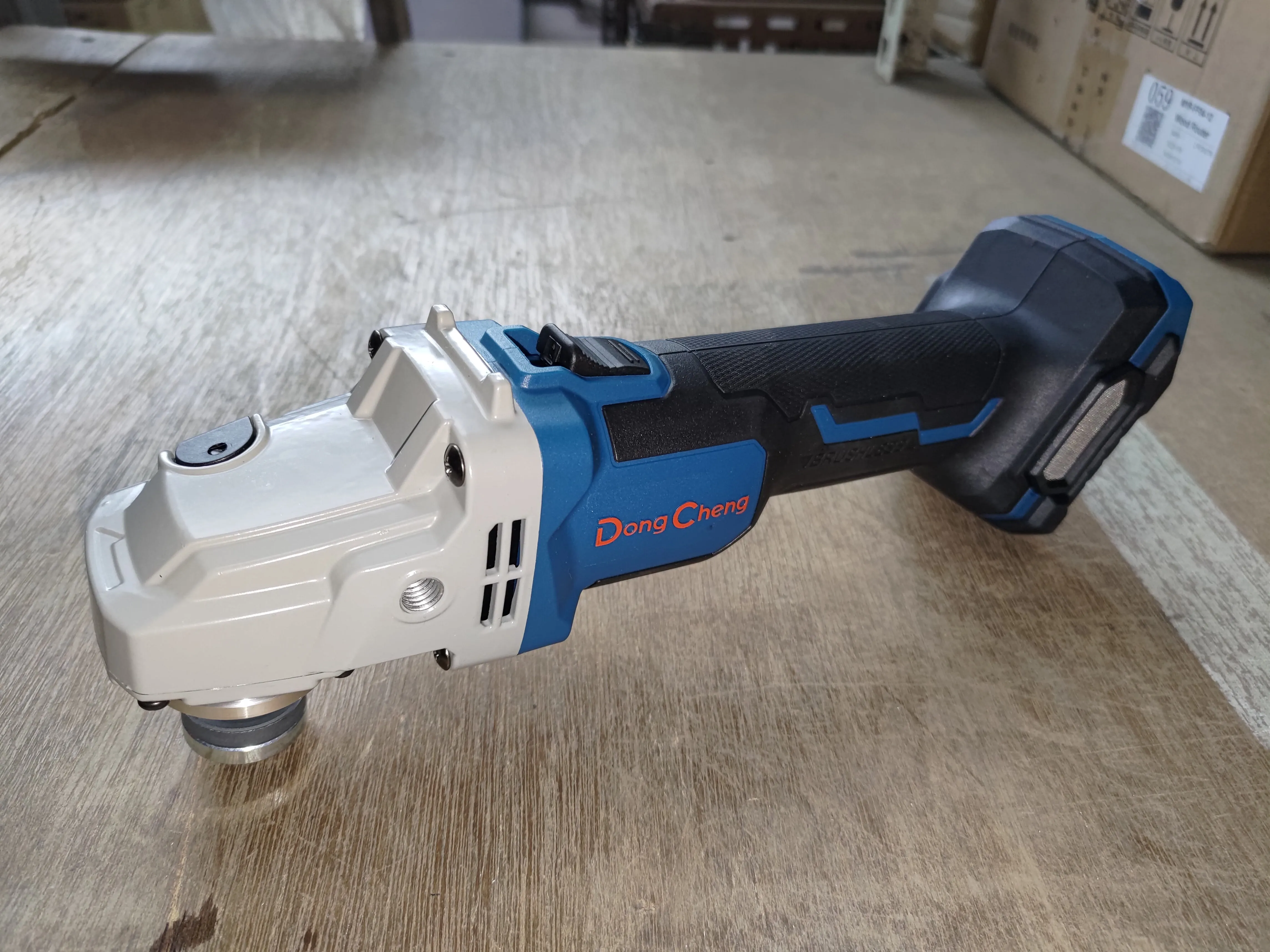 Dong Cheng 4 20V Cordless Angle Grinder Brushless Motor (NO WARRANTY) | Model: D-DCSM03100