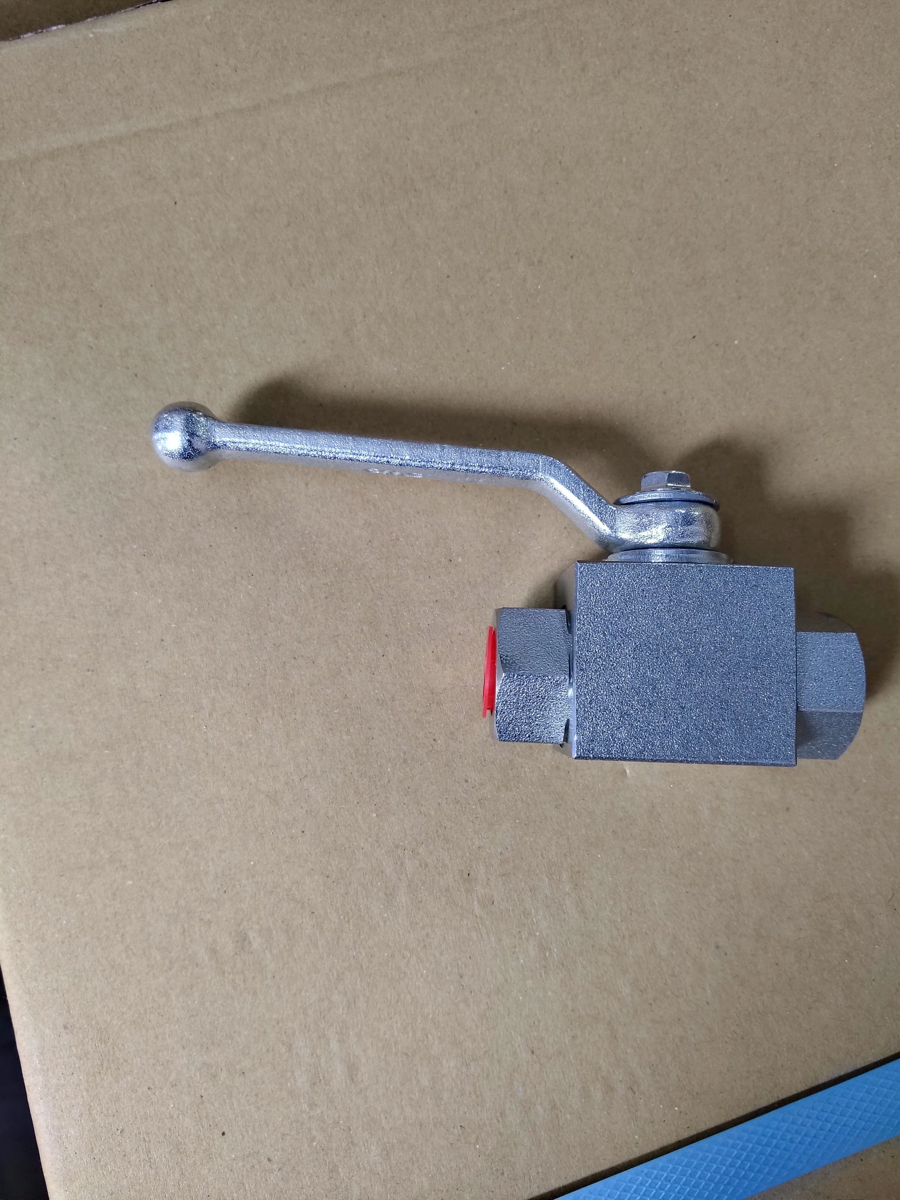 Hydraulic Ball Valve 3/8 BSPT (Female) For PU Machine | Model: BV-H-B03F