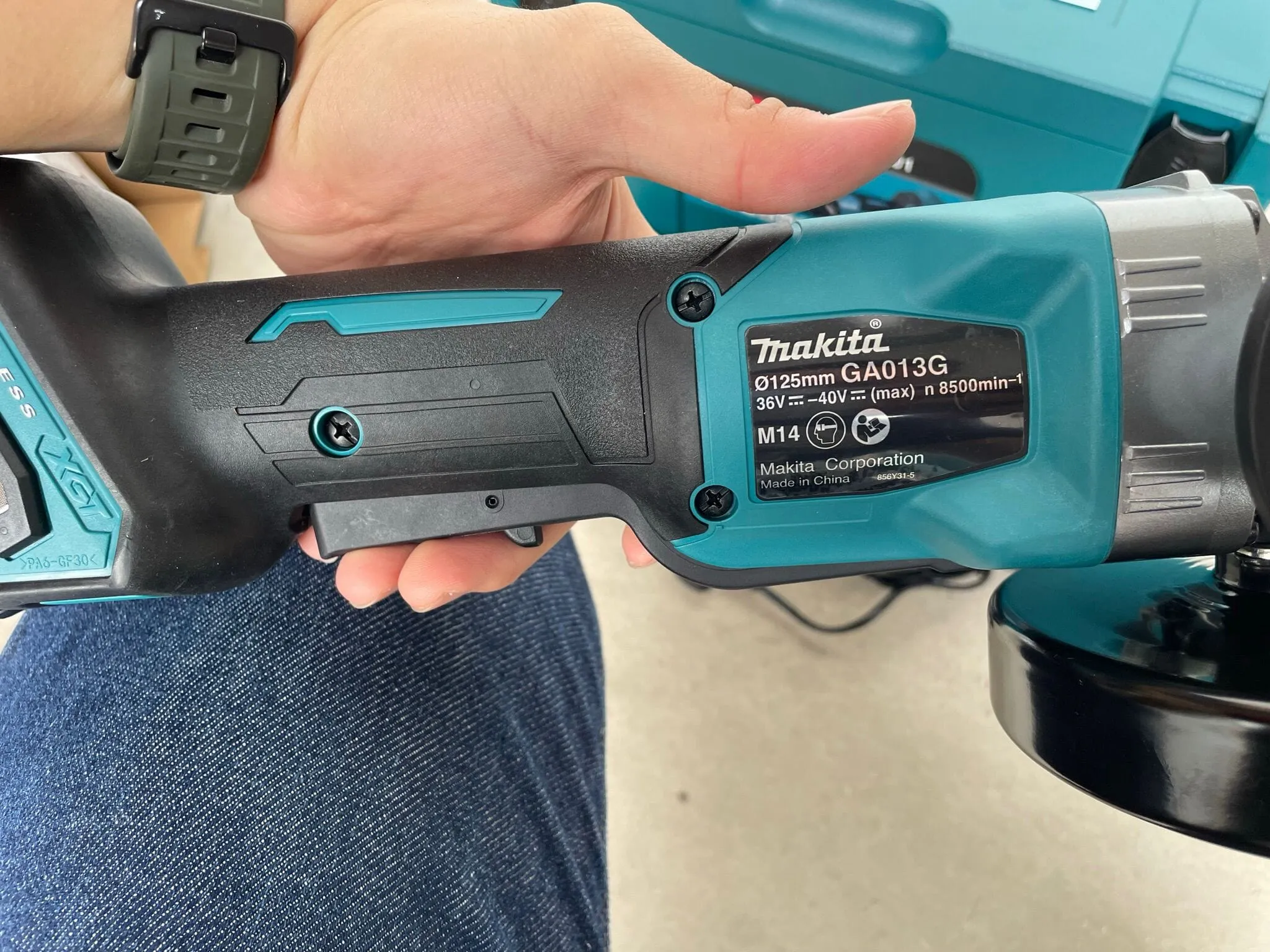Makita 5 1000W GA013GM201 Cordless Brushless Angle Grinder | Model : M-GA013GM201