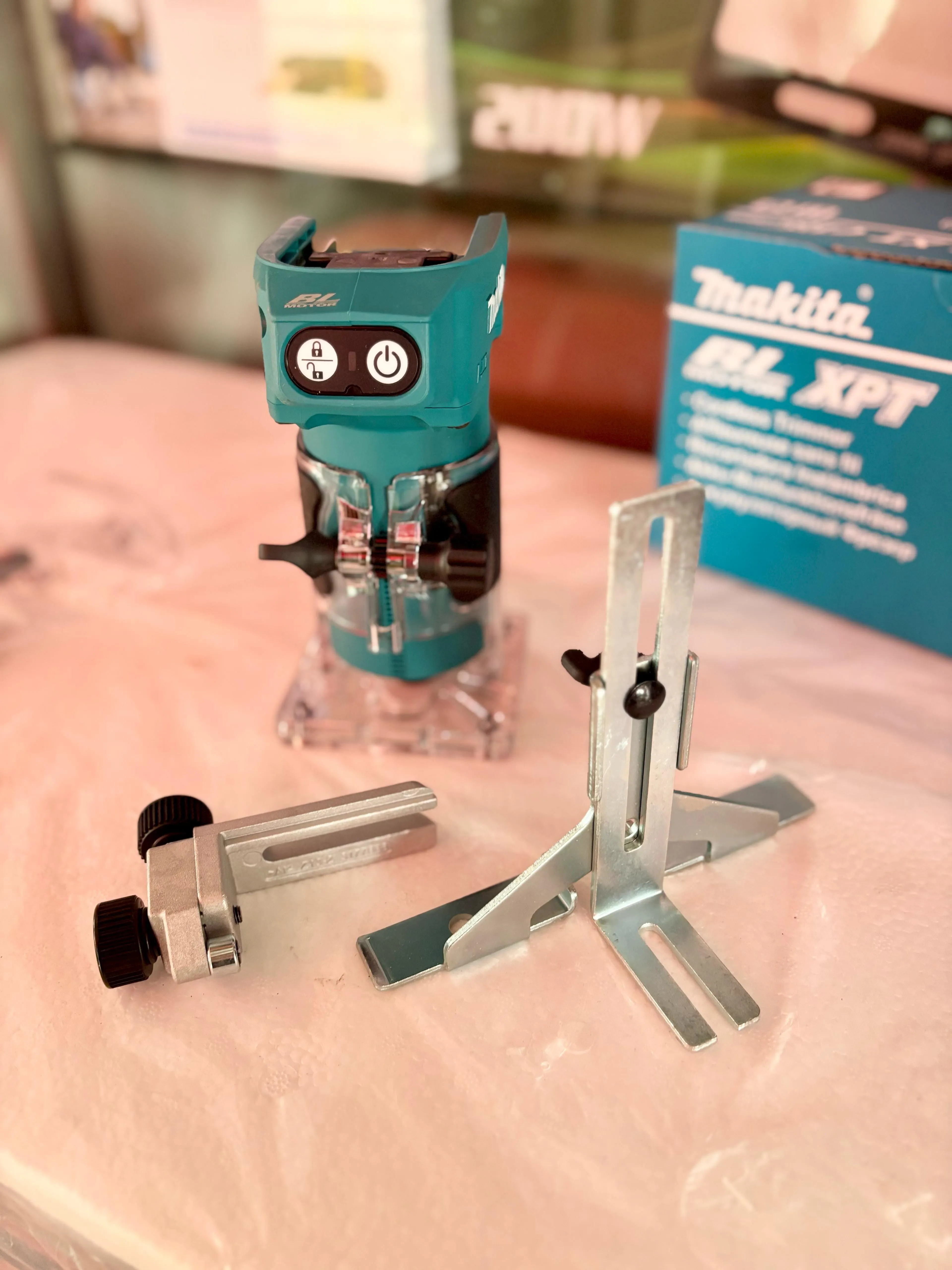 Makita DC Trimmer DRT52Z (18V.Bare Unit) | Model: M-DRT52Z