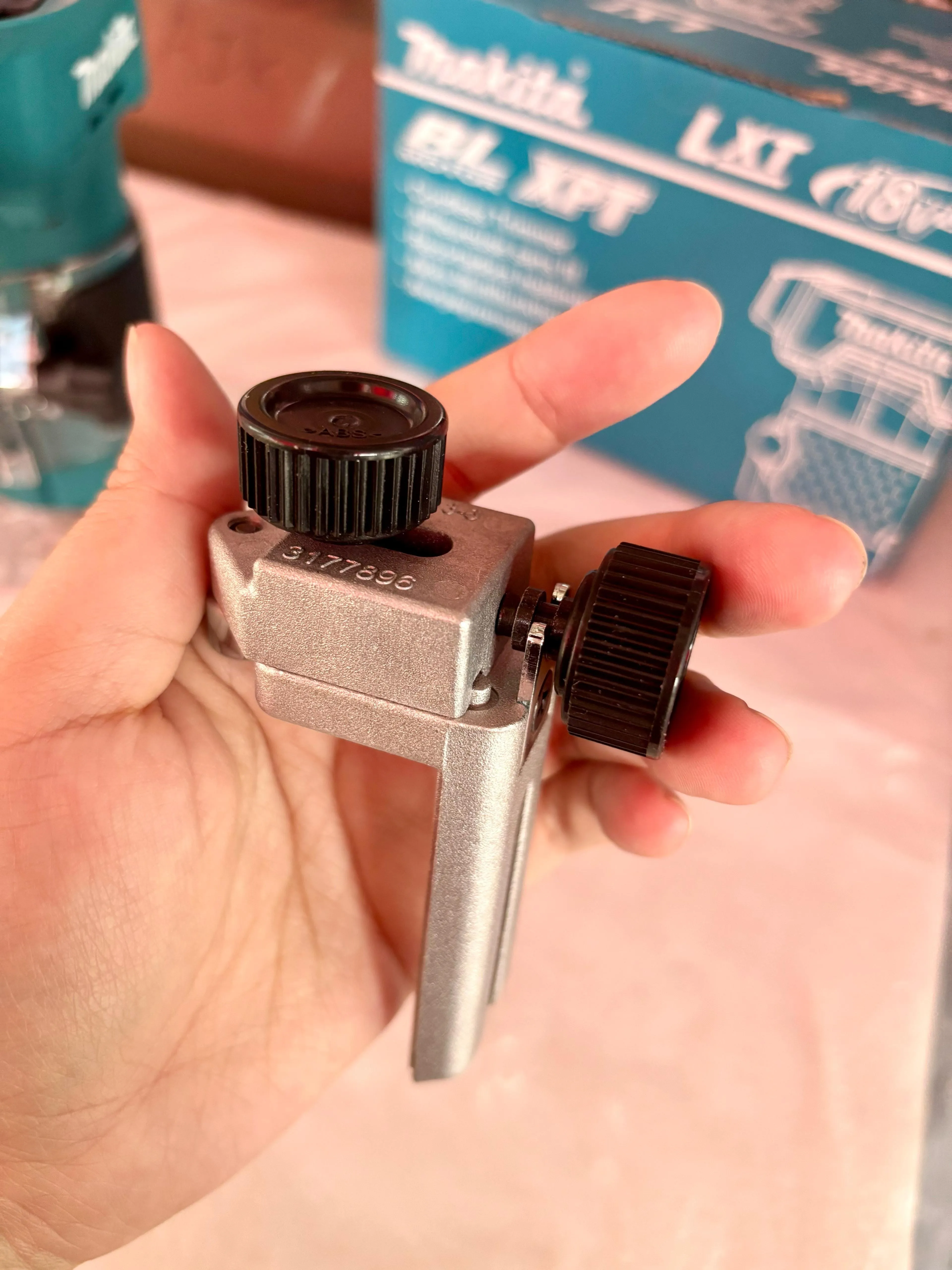 Makita DC Trimmer DRT52Z (18V.Bare Unit) | Model: M-DRT52Z