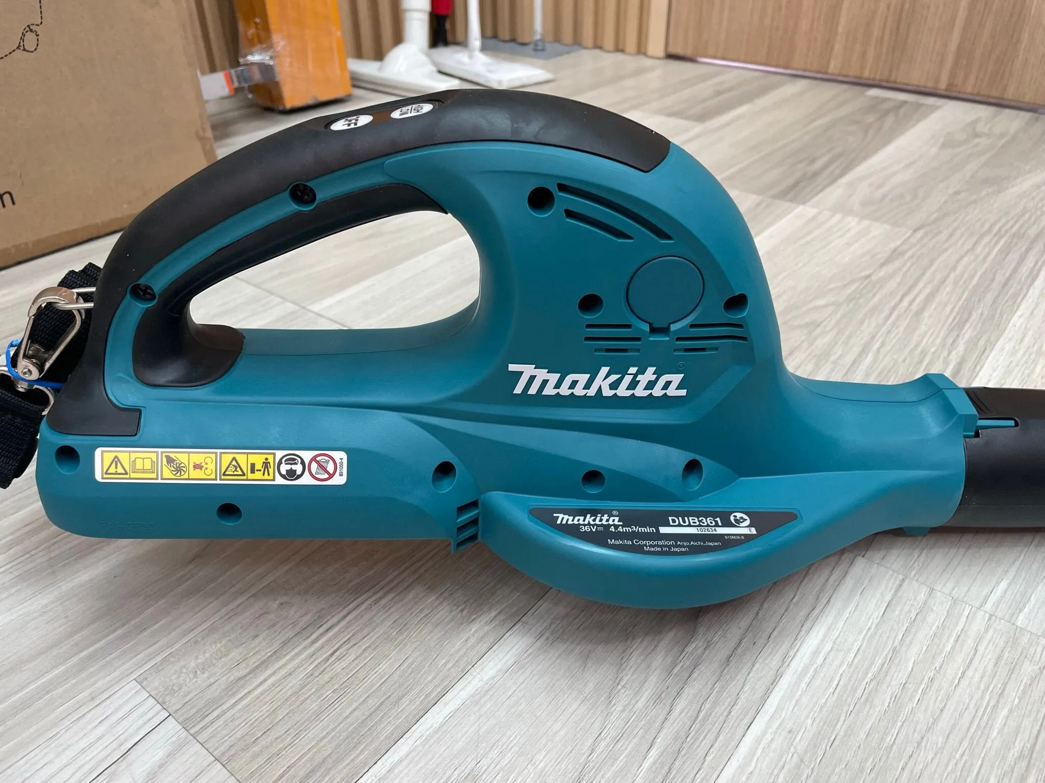 Makita DUB361Z Cordless Blower (Body Unit) | Model: M-DUB361Z (OFFER VALID WHILE STOCK LAST)