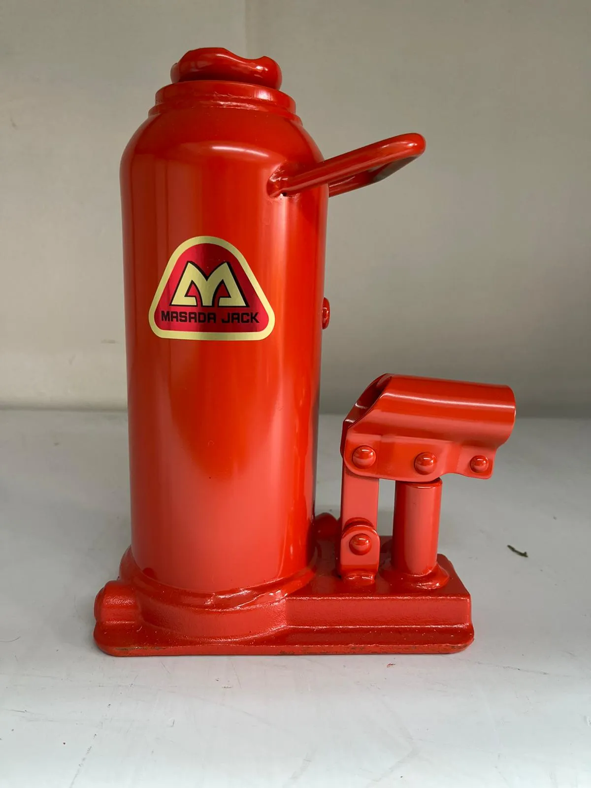 Masada 10 Ton Hydraulic bottle Jack | Model : BJ-MH10