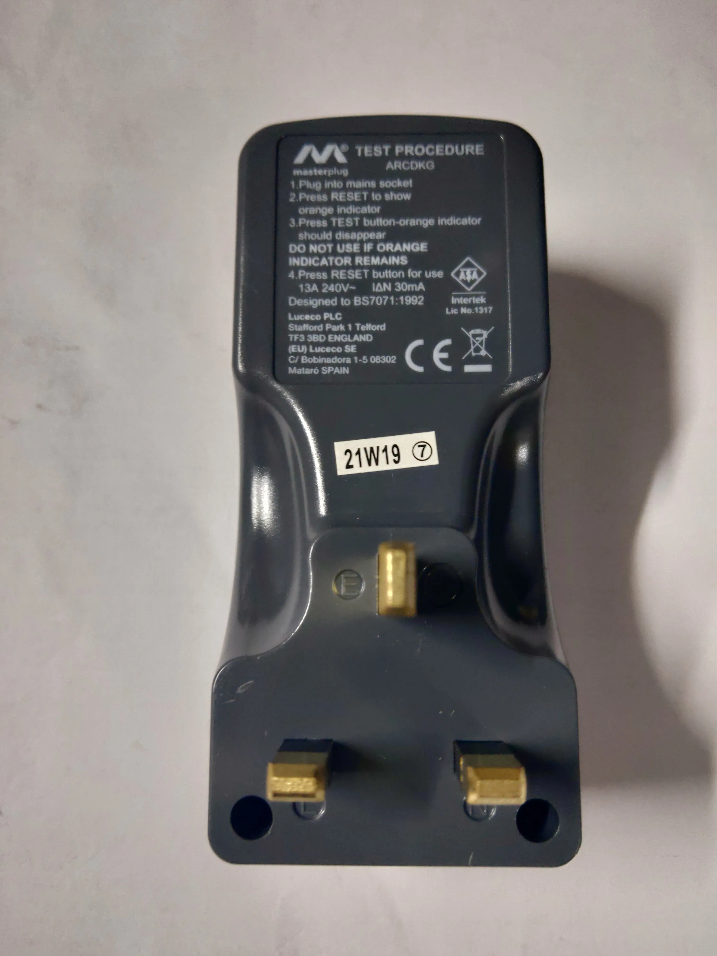 MASTERPLUG RCD Adaptor 13A (Grey) | Model : RCD-M13
