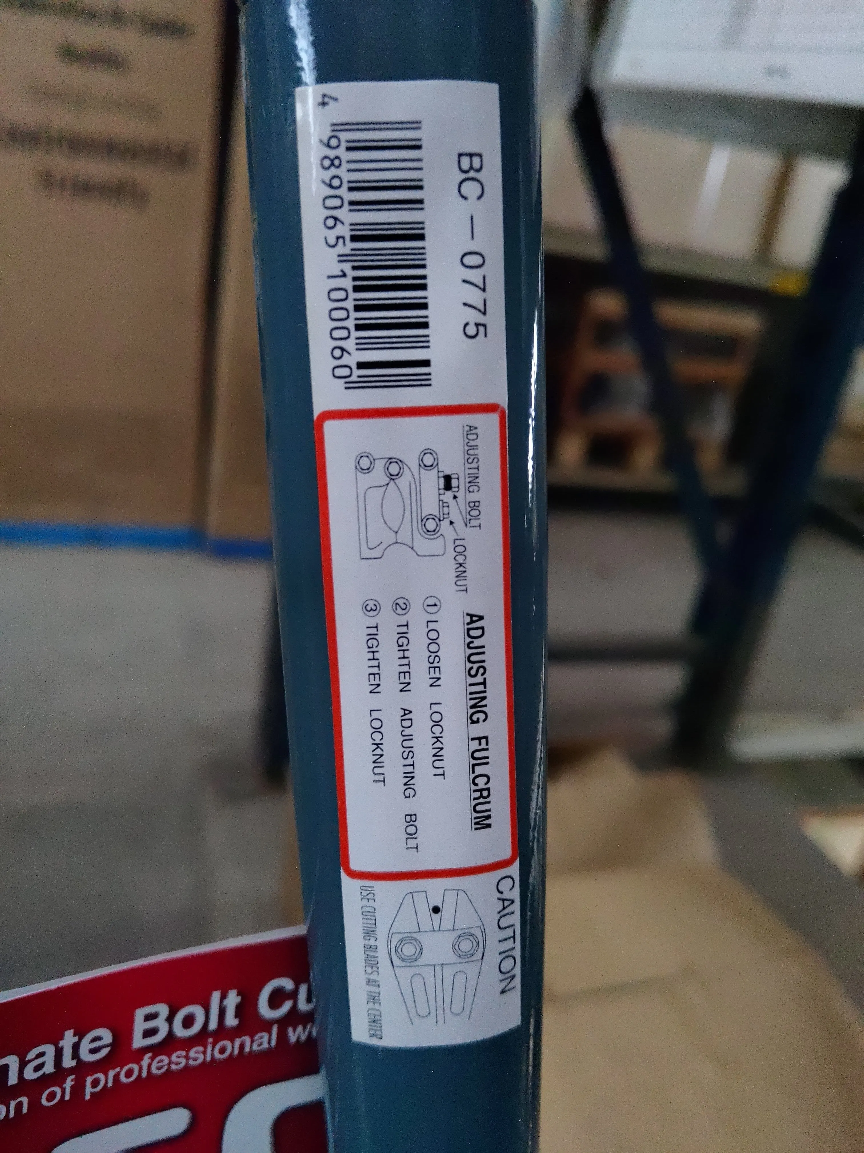 MCC Bolt Cutter 30 750mm (Center Cut) | Model: MCC-BC-0775