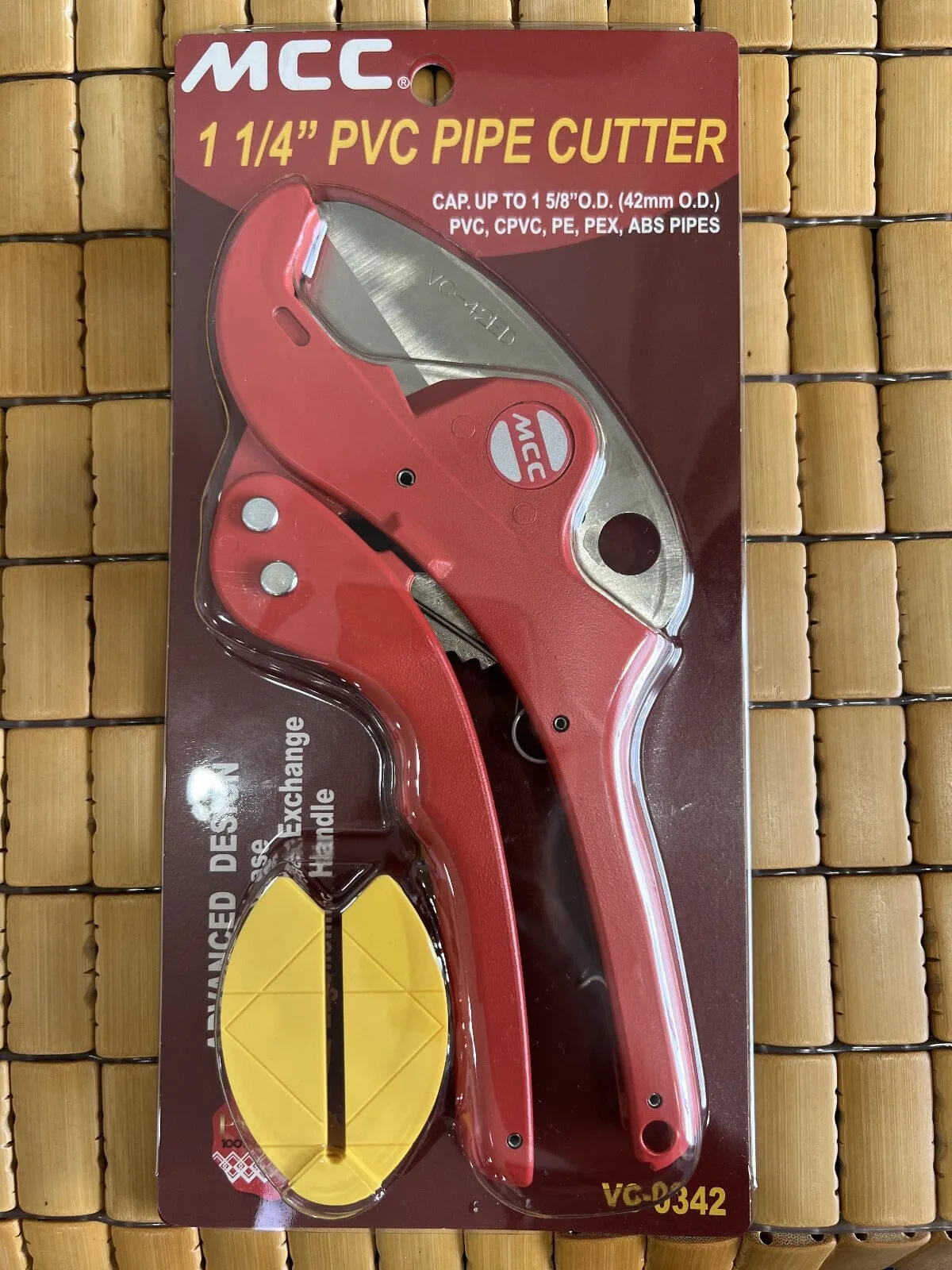 MCC PVC Pipe Cutter 1-1/4 | Model : MCC-VC-0342