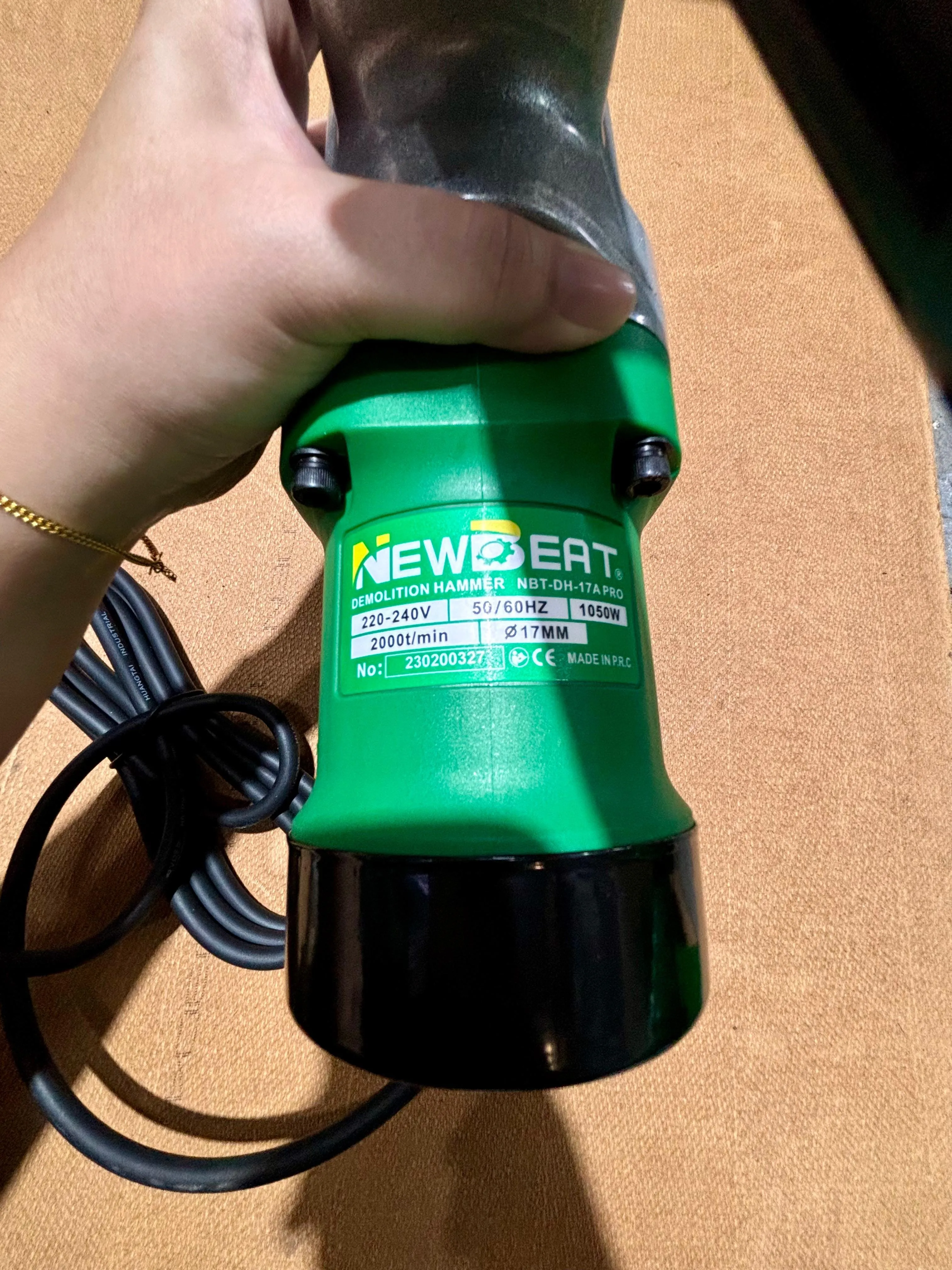 NEWBEAT 1050W Demoliton Hammer/Breaker (0810) | Model : NBT-DH-17A