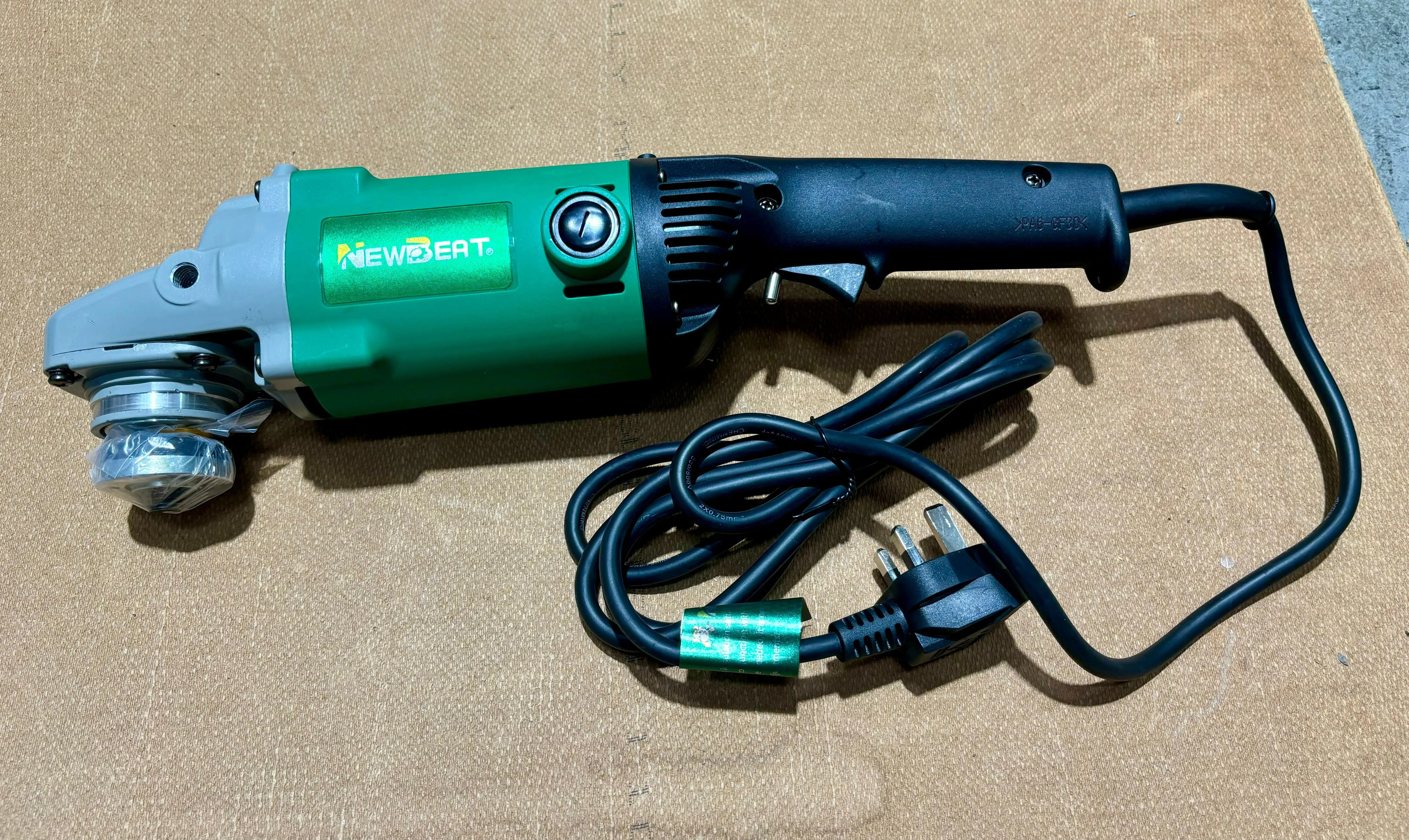 NEWBEAT 1250W 150MM Angle Grinder | Model: NBT-AG-150B