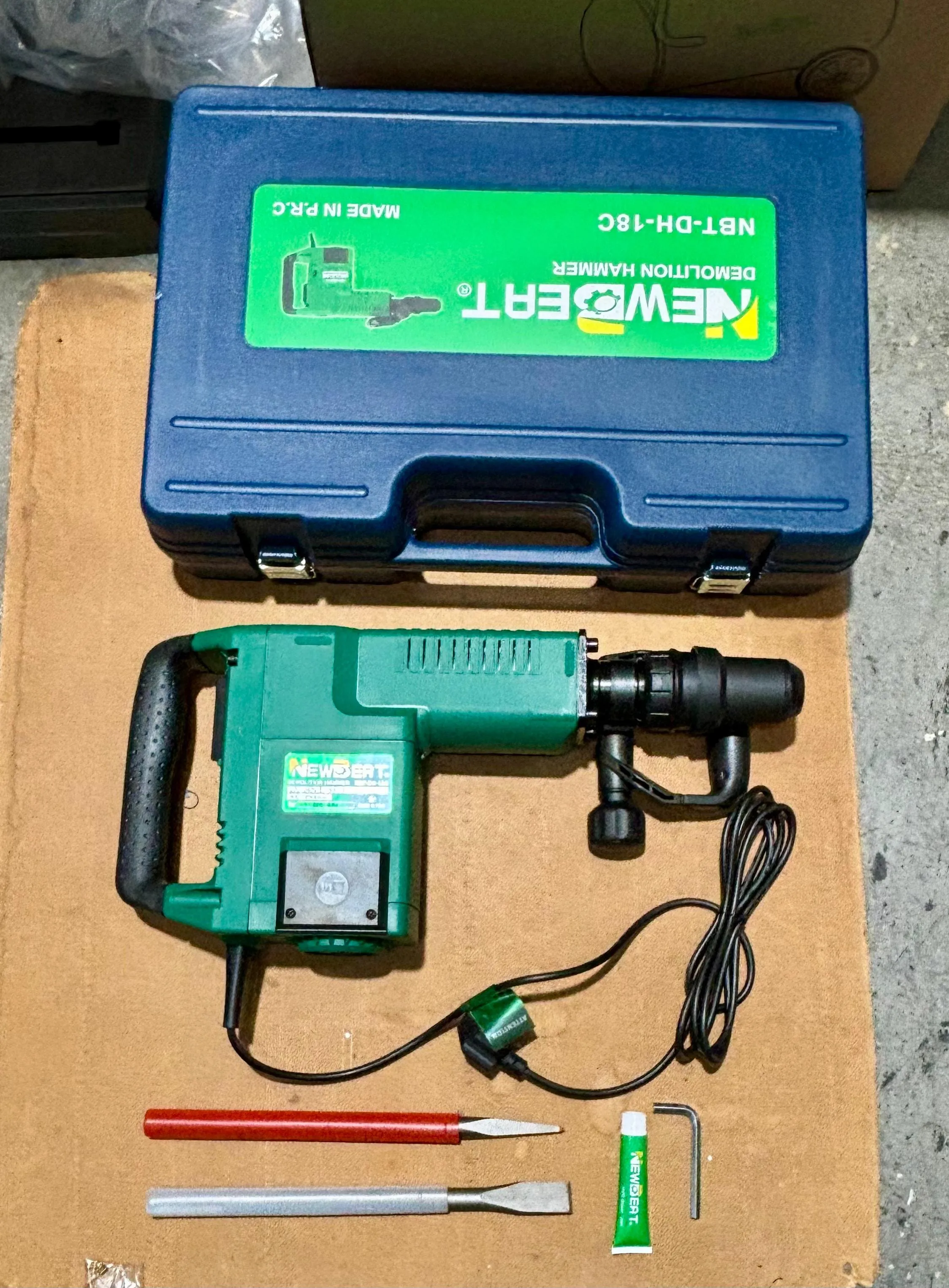 Newbeat 1500W Demoliton Hammer/Breaker (11E) | Model : NBT-DH-18C