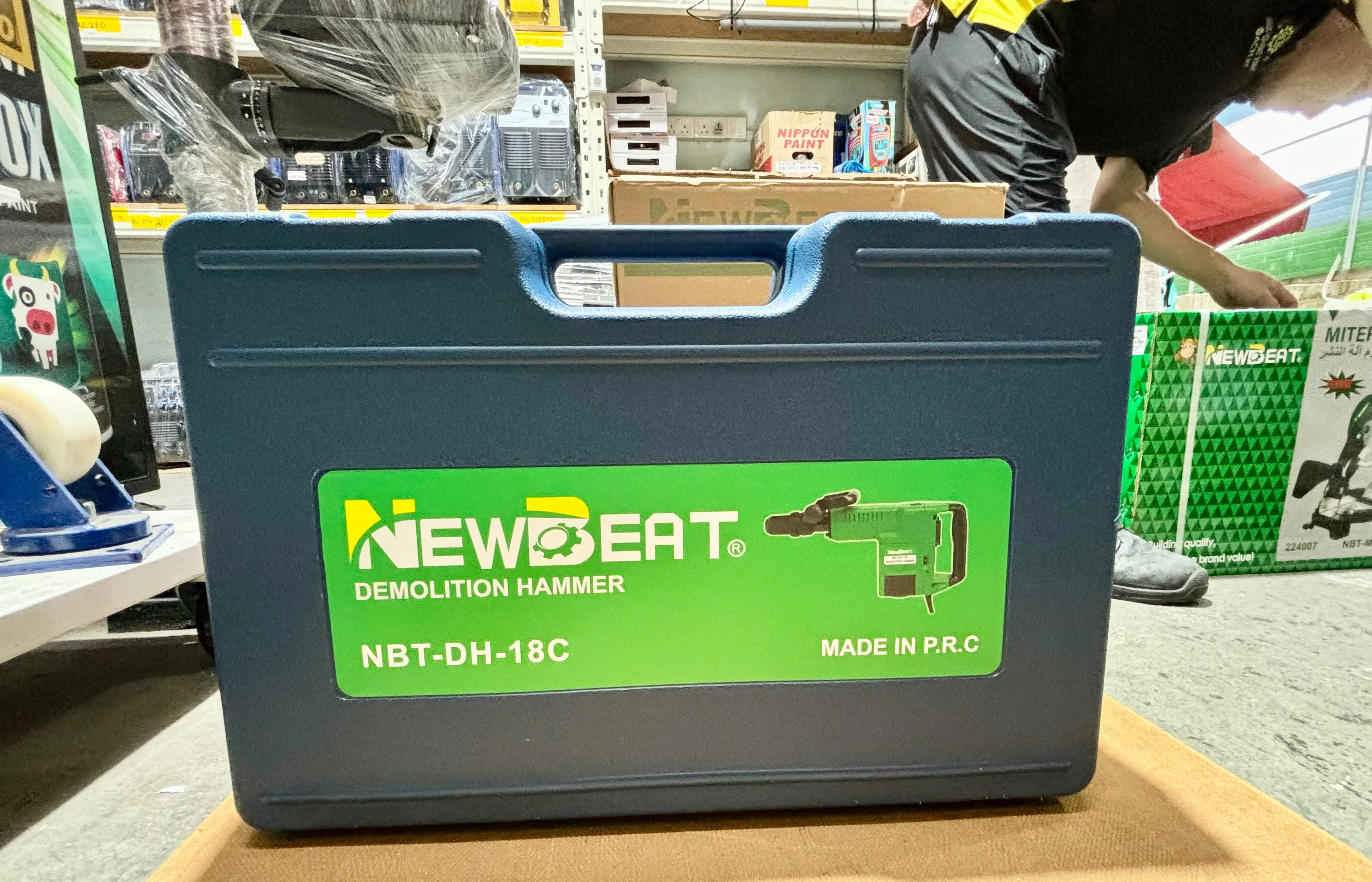 Newbeat 1500W Demoliton Hammer/Breaker (11E) | Model : NBT-DH-18C