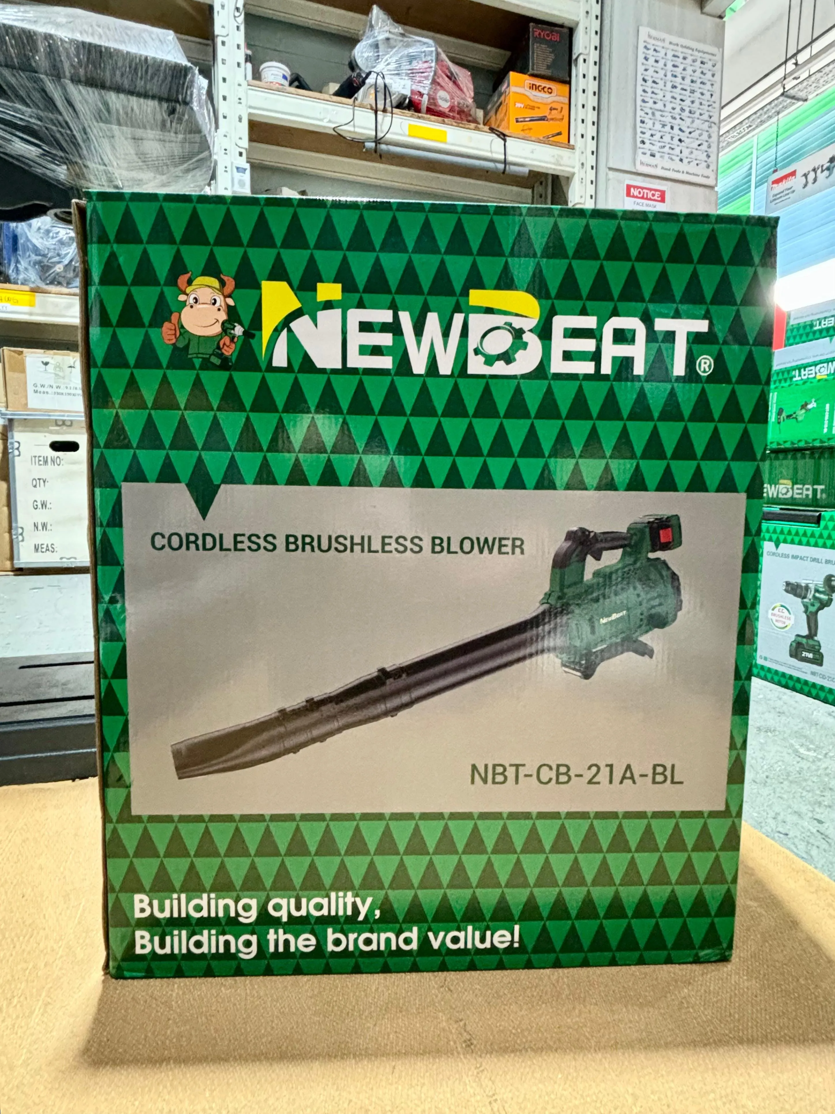 Newbeat 21V Cordless Blower C/W 2 Battery and 1 Charger | Model : NBT-CB-21A-BL