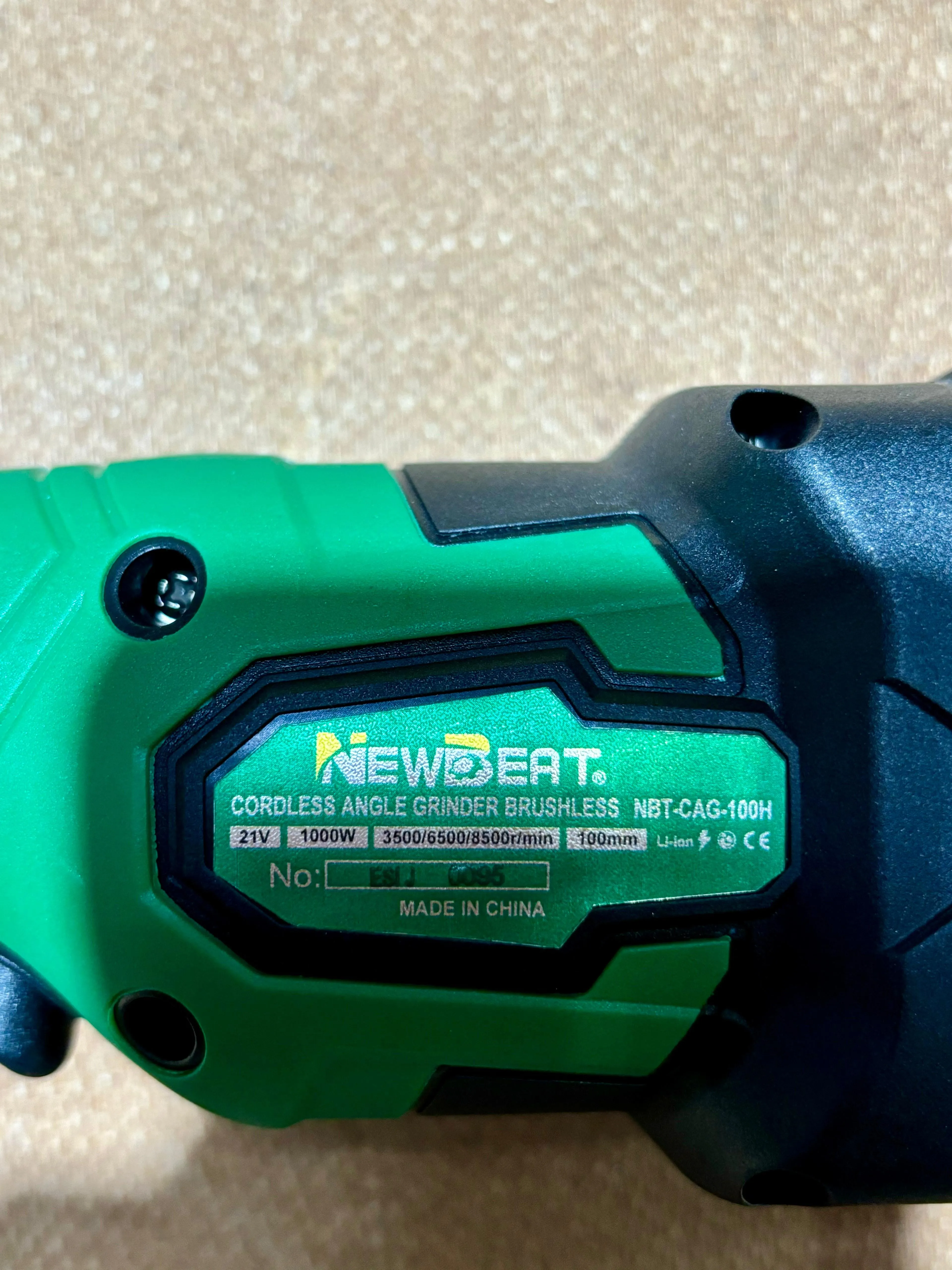 Newbeat 4 21V Cordless Angle Grinder (BL) C/W 2 Battery & 1 Charger | Model: NBT-CAG-100H