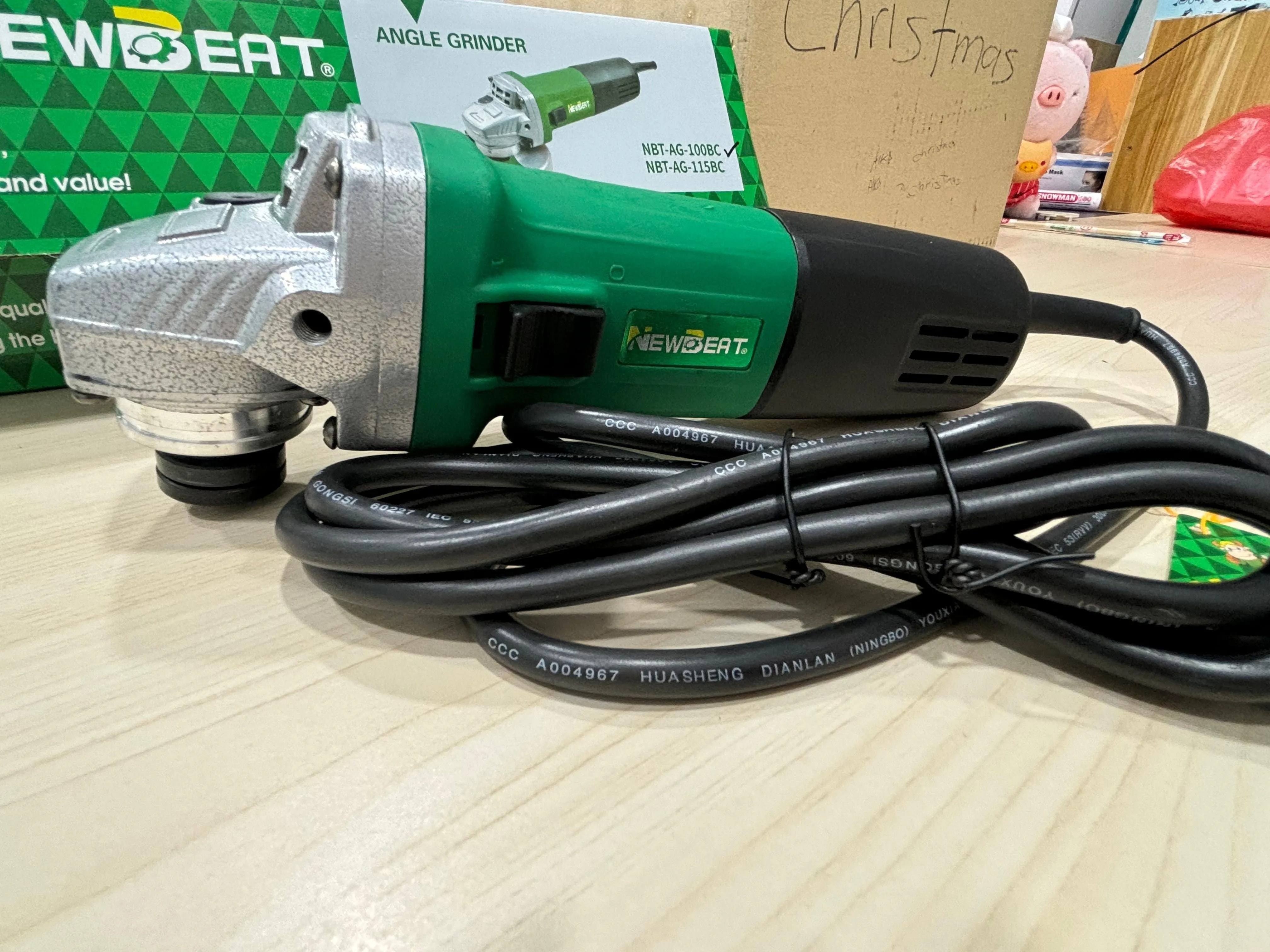 NEWBEAT 4 Angle Grinder 1000W (Side Switch) | Model : NBT-AG-100BC